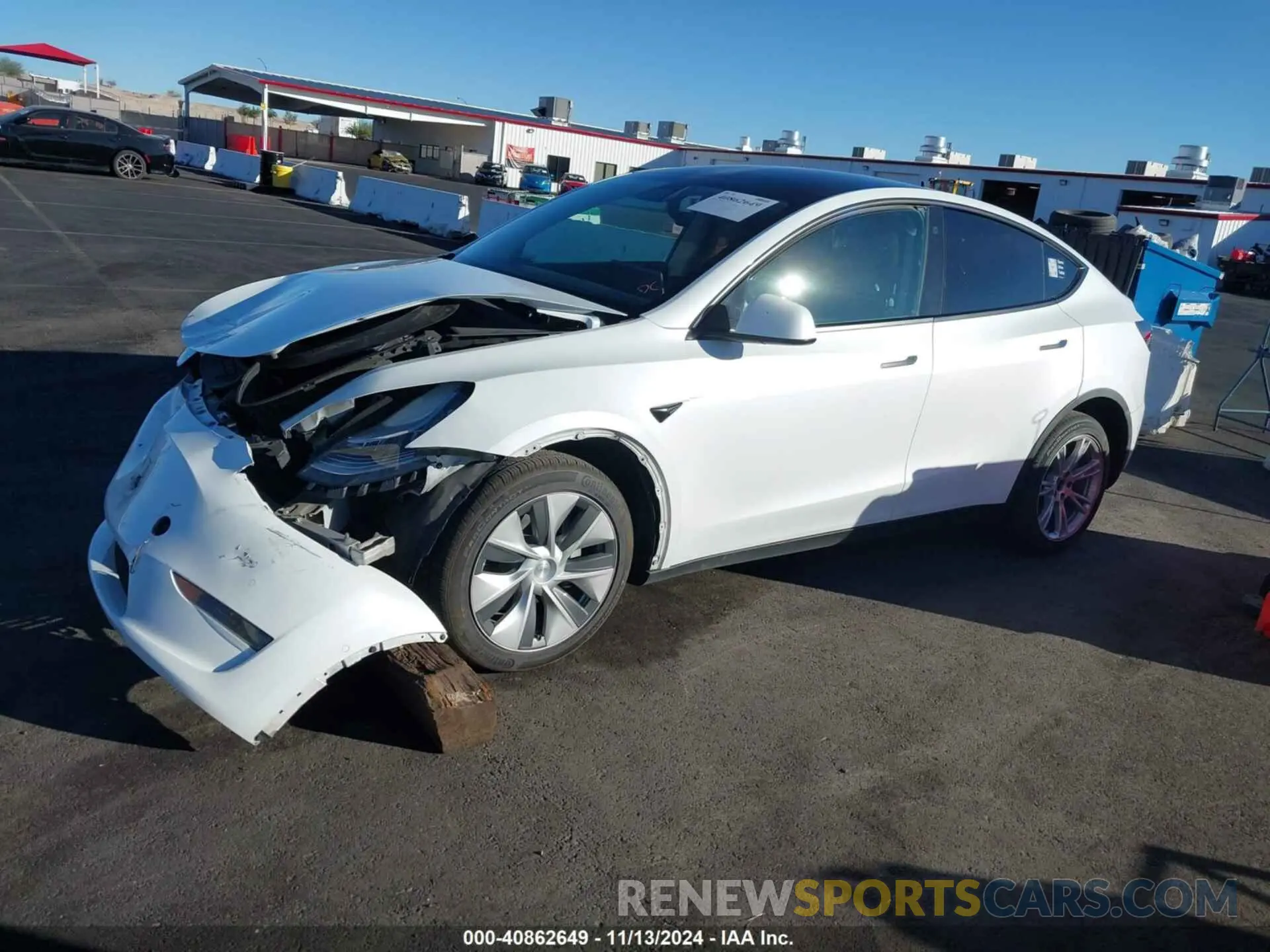 14 Photograph of a damaged car 5YJYGDEE7MF094346 TESLA MODEL Y 2021