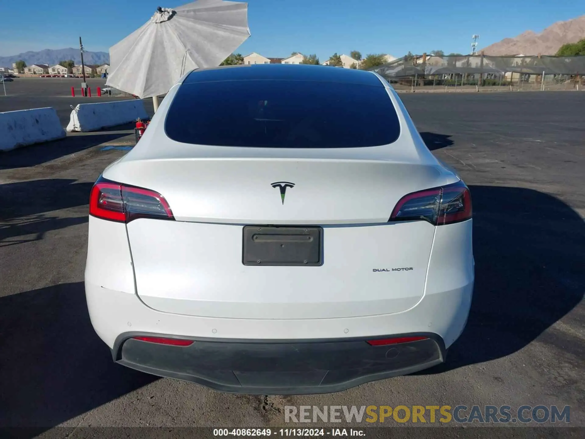 16 Photograph of a damaged car 5YJYGDEE7MF094346 TESLA MODEL Y 2021