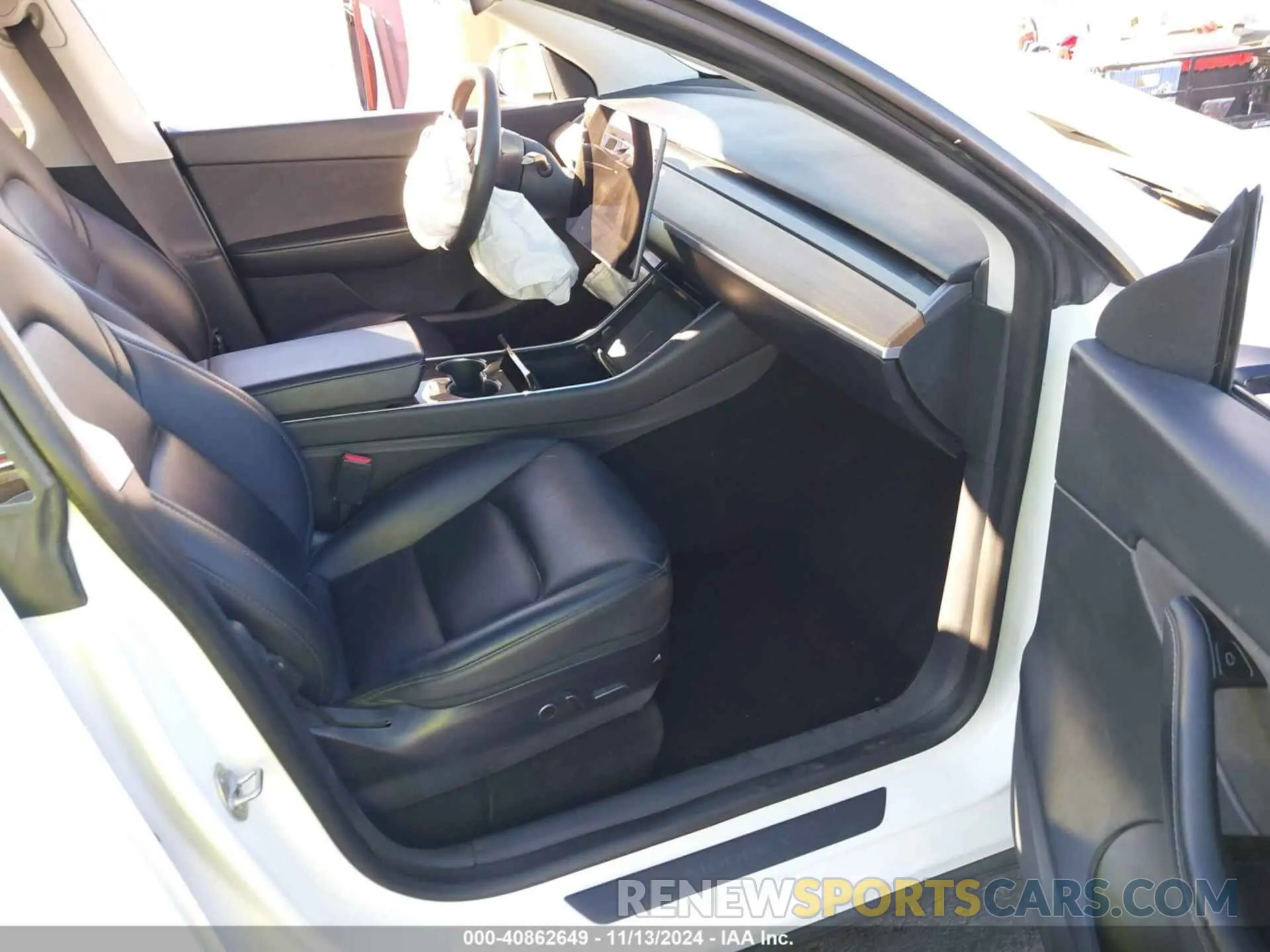 5 Photograph of a damaged car 5YJYGDEE7MF094346 TESLA MODEL Y 2021