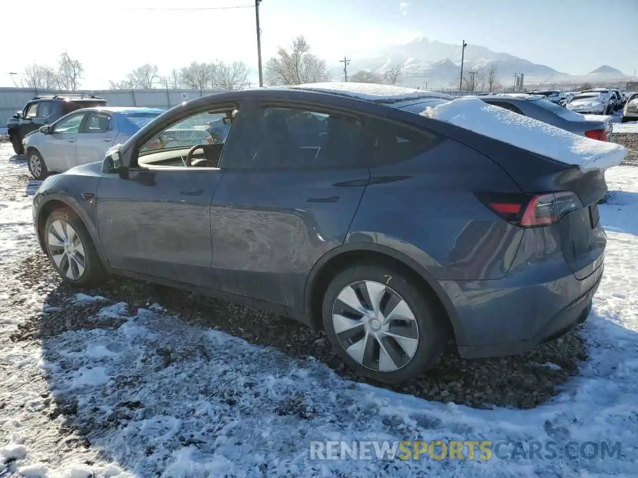 2 Photograph of a damaged car 5YJYGDEE7MF099983 TESLA MODEL Y 2021