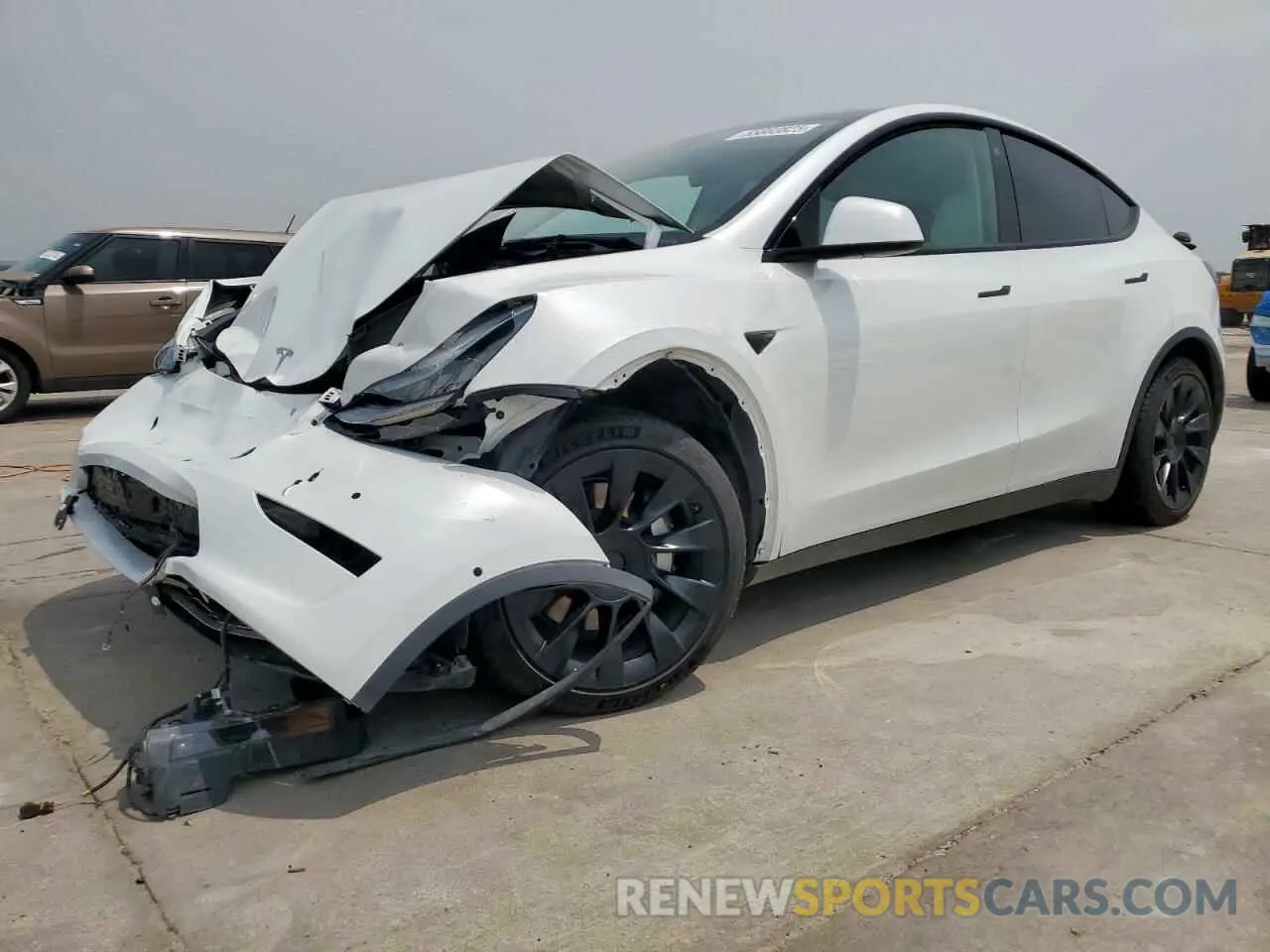 1 Photograph of a damaged car 5YJYGDEE7MF112425 TESLA MODEL Y 2021