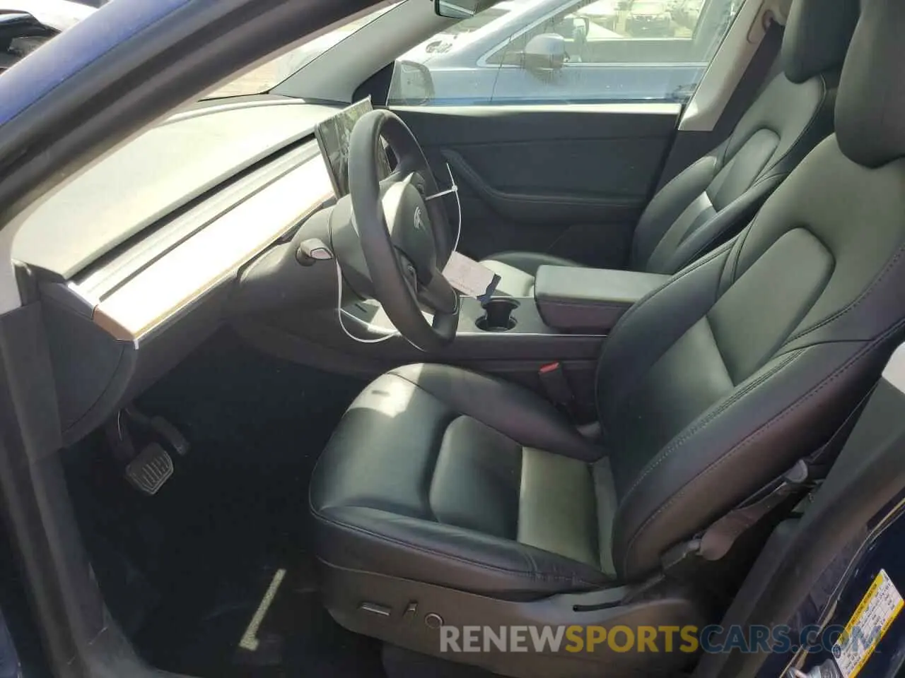 7 Photograph of a damaged car 5YJYGDEE7MF114420 TESLA MODEL Y 2021