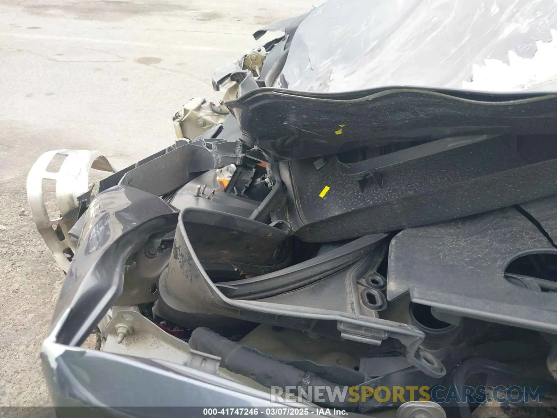 10 Photograph of a damaged car 5YJYGDEE7MF119990 TESLA MODEL Y 2021