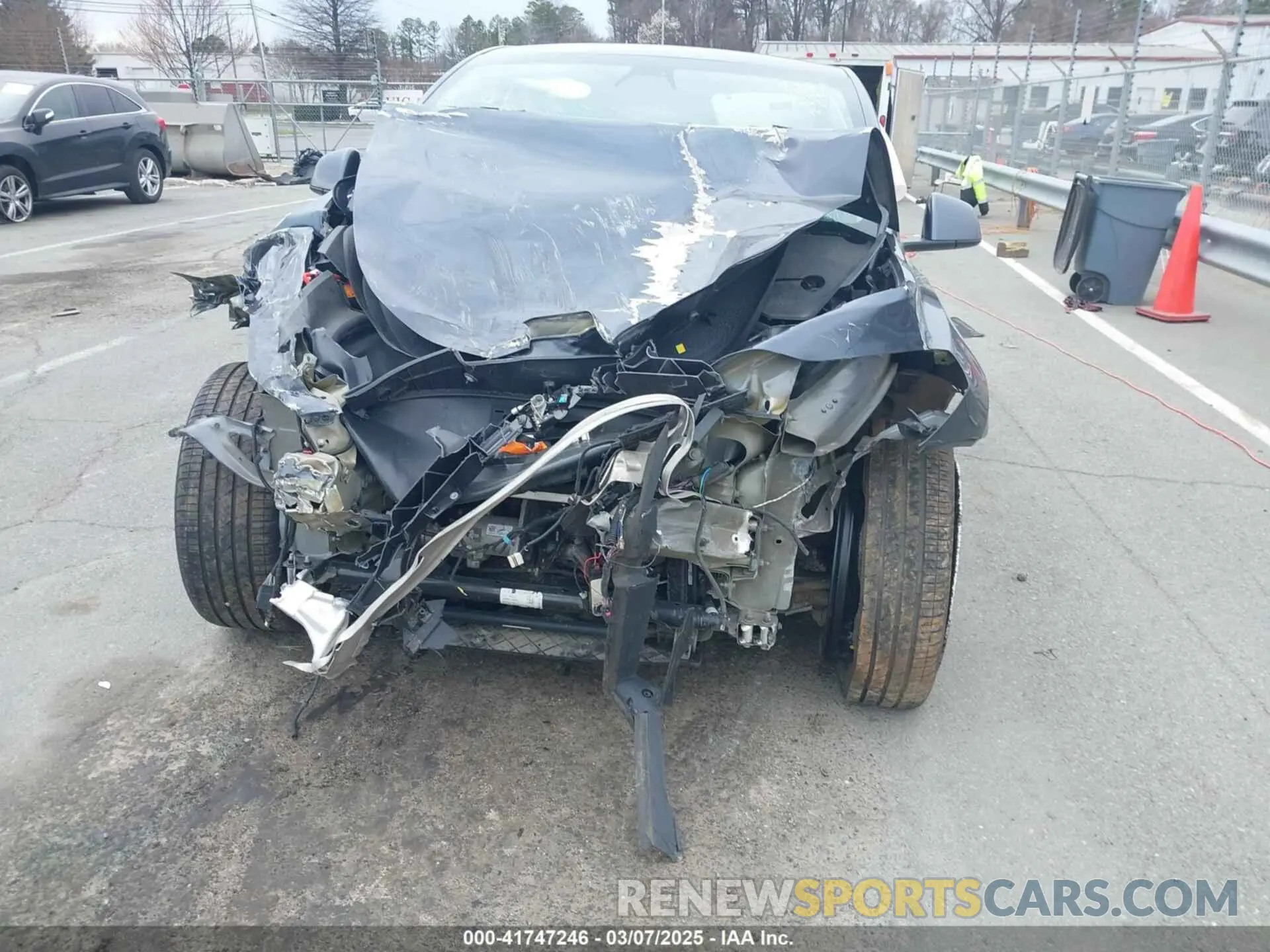 11 Photograph of a damaged car 5YJYGDEE7MF119990 TESLA MODEL Y 2021