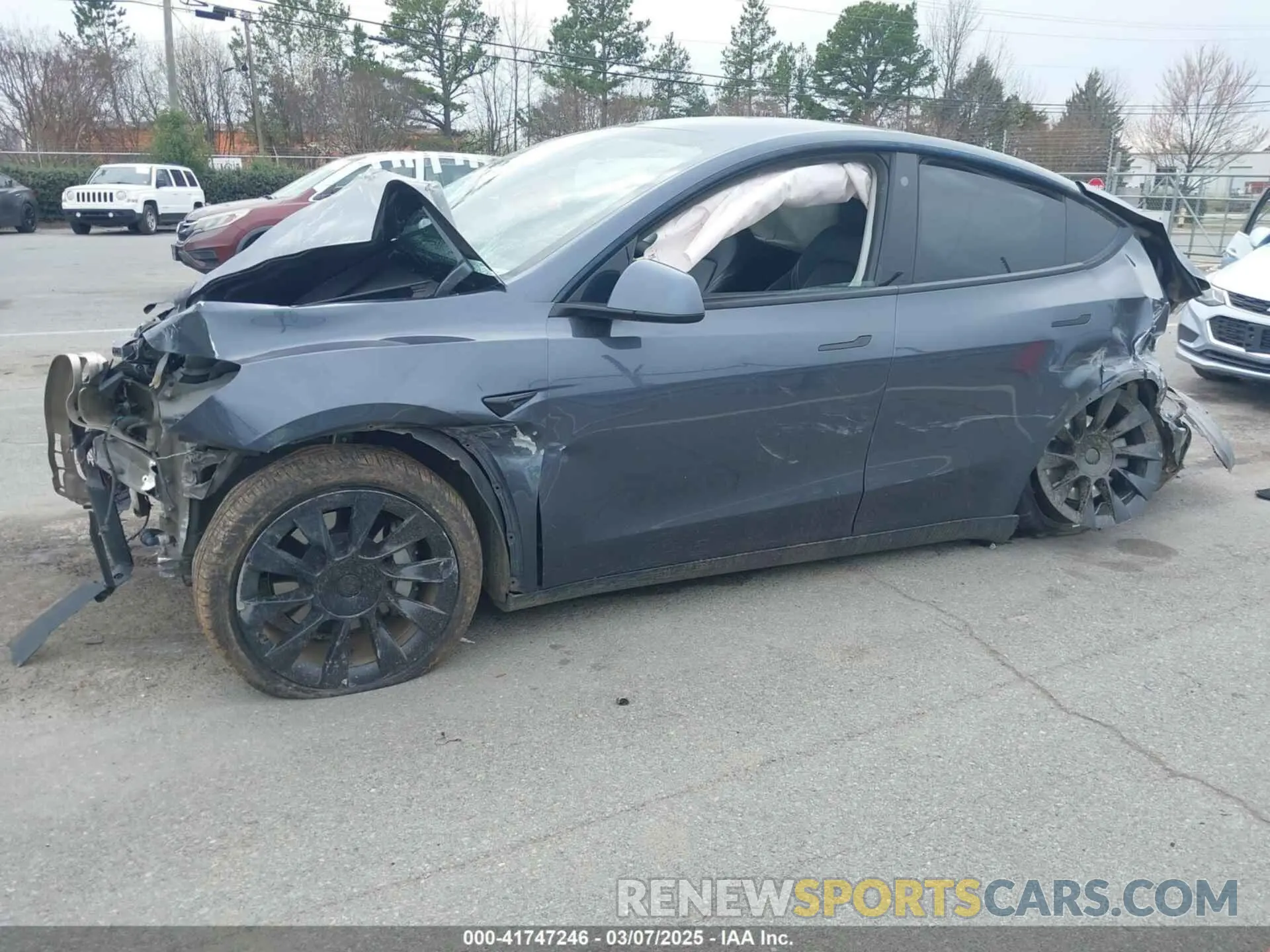 2 Photograph of a damaged car 5YJYGDEE7MF119990 TESLA MODEL Y 2021