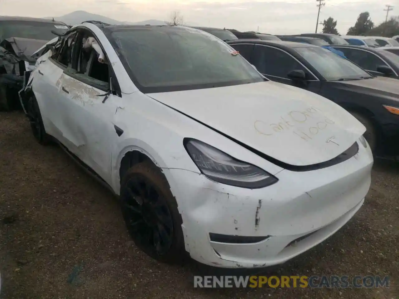 1 Photograph of a damaged car 5YJYGDEE7MF122548 TESLA MODEL Y 2021