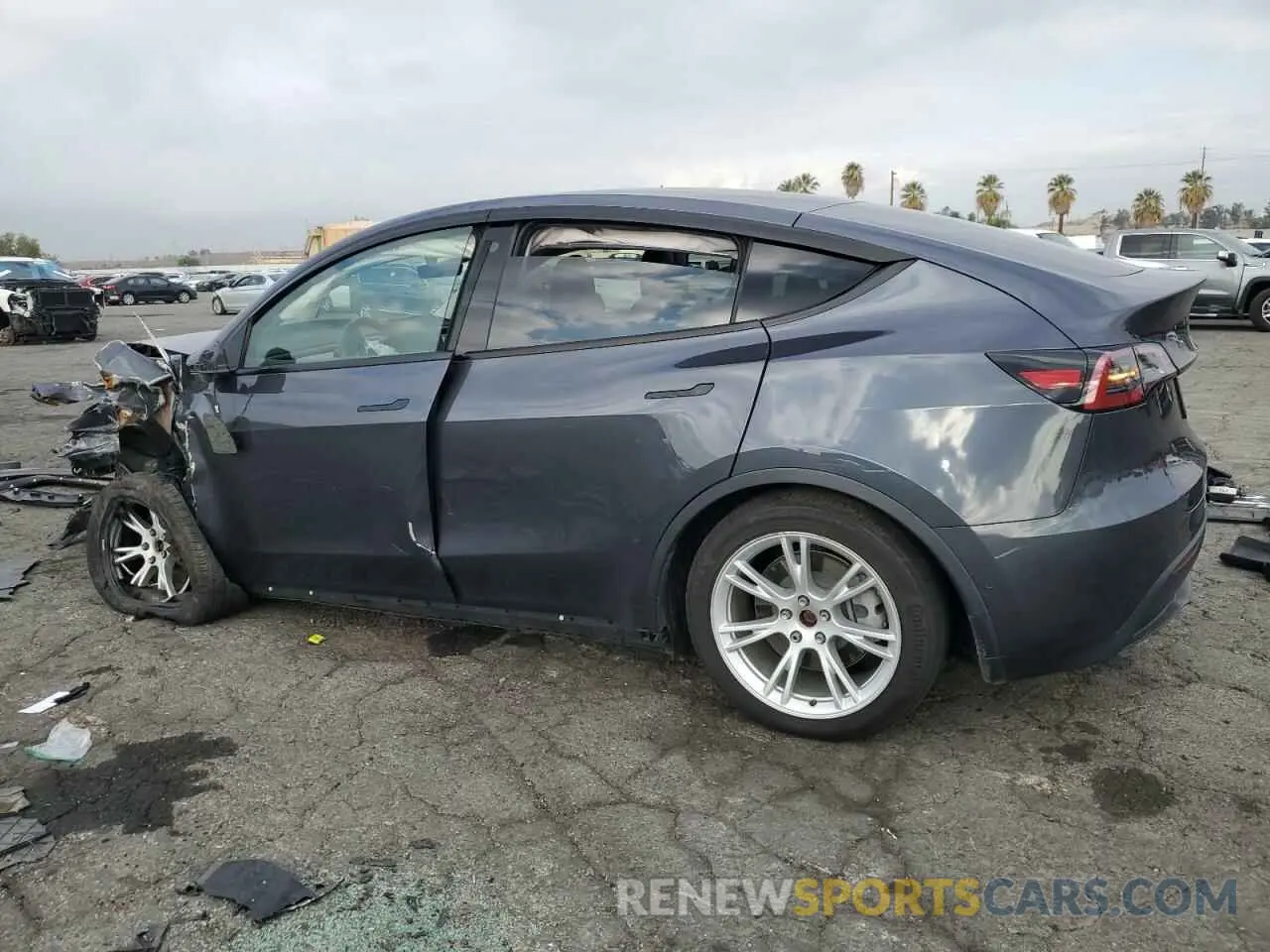 2 Photograph of a damaged car 5YJYGDEE7MF145294 TESLA MODEL Y 2021