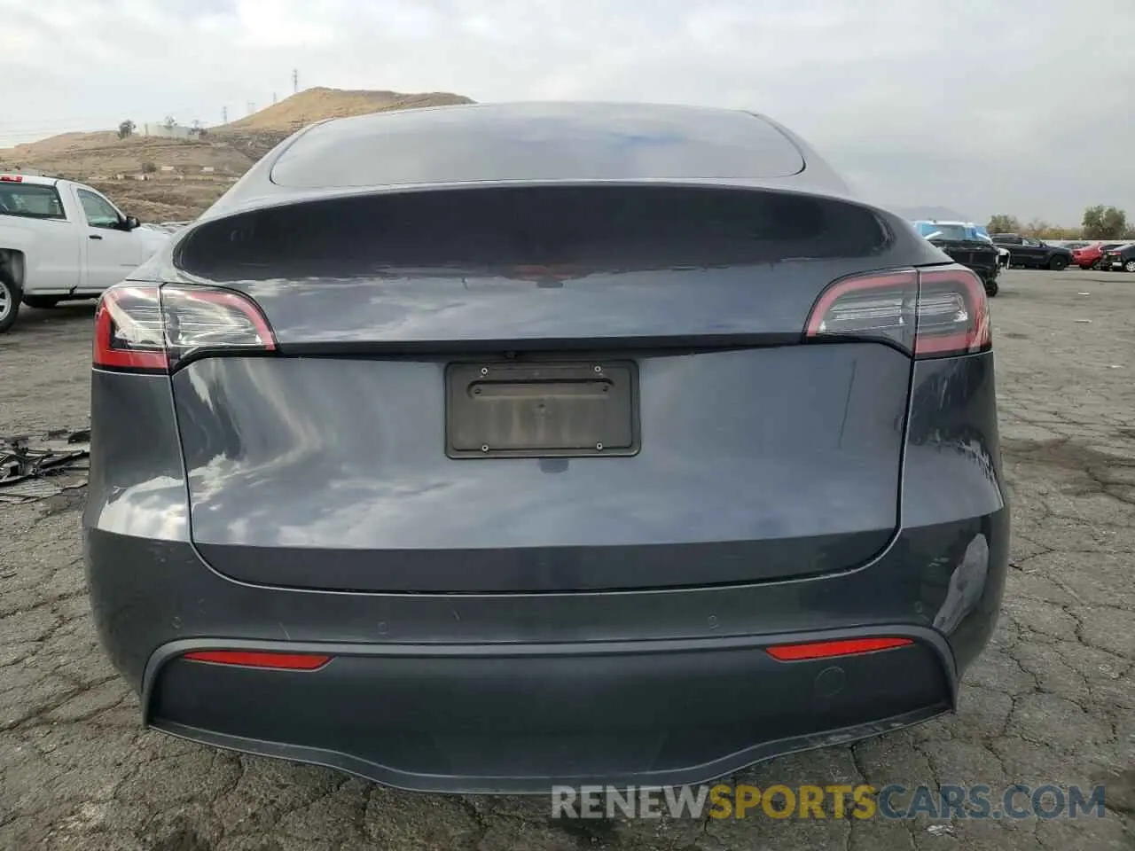 6 Photograph of a damaged car 5YJYGDEE7MF145294 TESLA MODEL Y 2021
