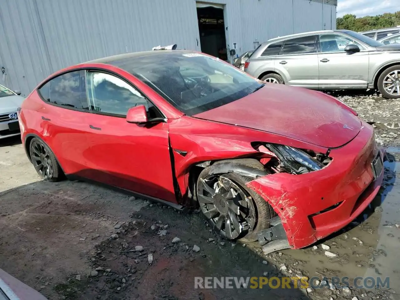 4 Photograph of a damaged car 5YJYGDEE7MF148079 TESLA MODEL Y 2021