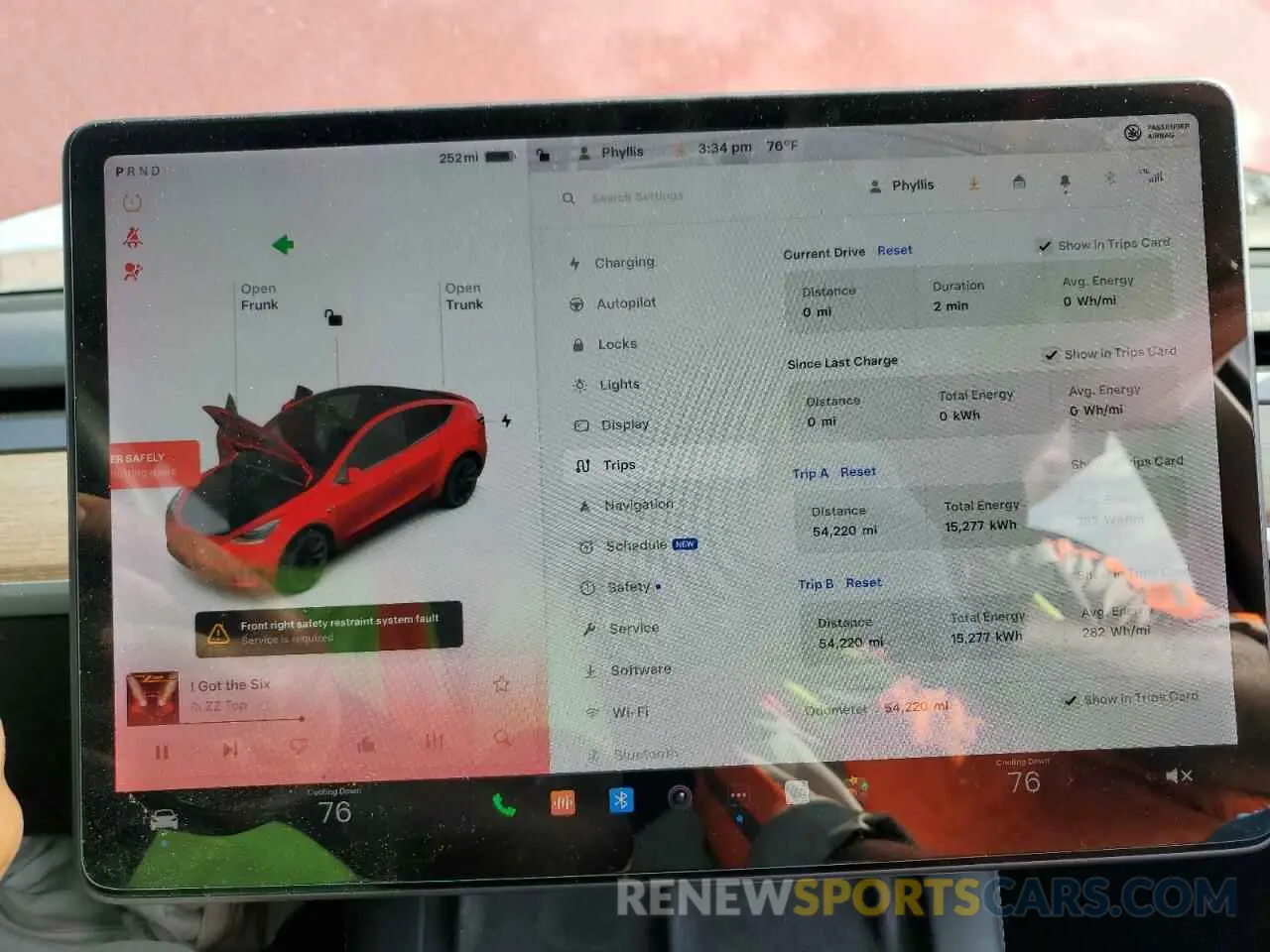 9 Photograph of a damaged car 5YJYGDEE7MF148079 TESLA MODEL Y 2021