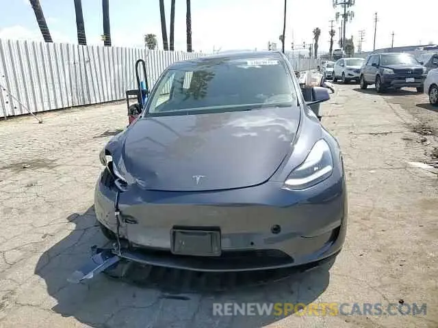 12 Photograph of a damaged car 5YJYGDEE7MF152990 TESLA MODEL Y 2021