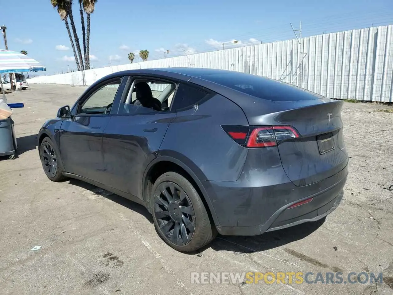 2 Photograph of a damaged car 5YJYGDEE7MF152990 TESLA MODEL Y 2021