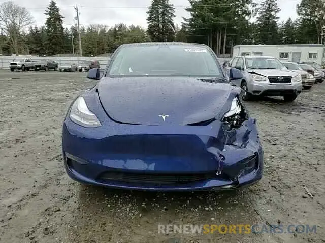 11 Photograph of a damaged car 5YJYGDEE7MF160510 TESLA MODEL Y 2021