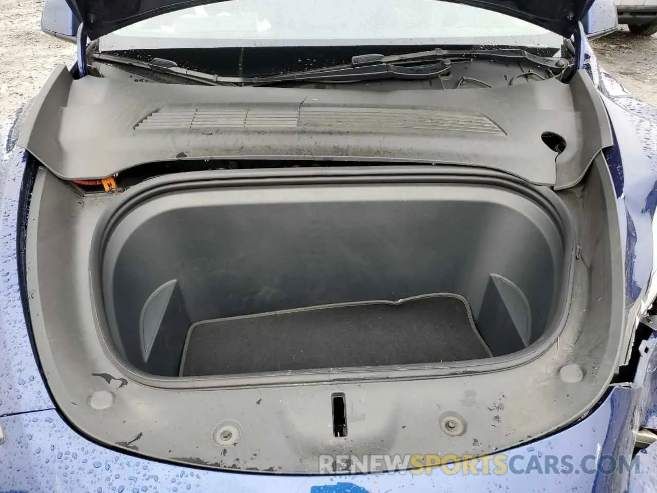 12 Photograph of a damaged car 5YJYGDEE7MF160510 TESLA MODEL Y 2021
