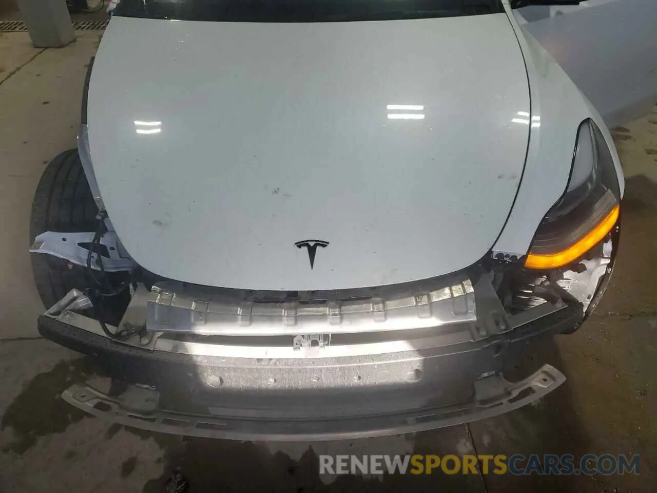 12 Photograph of a damaged car 5YJYGDEE7MF185360 TESLA MODEL Y 2021