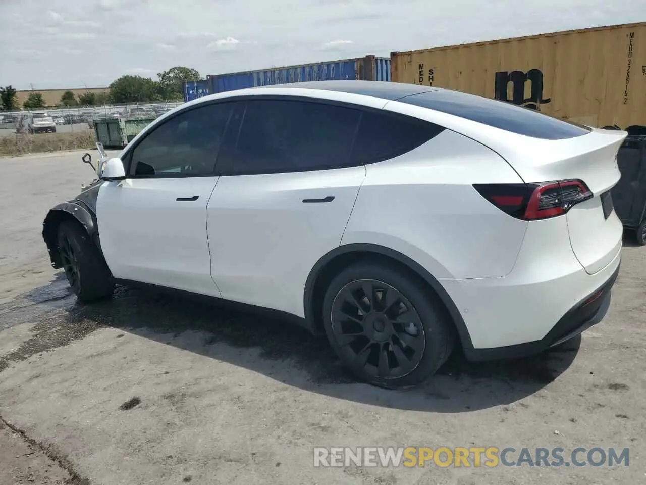 2 Photograph of a damaged car 5YJYGDEE7MF190090 TESLA MODEL Y 2021