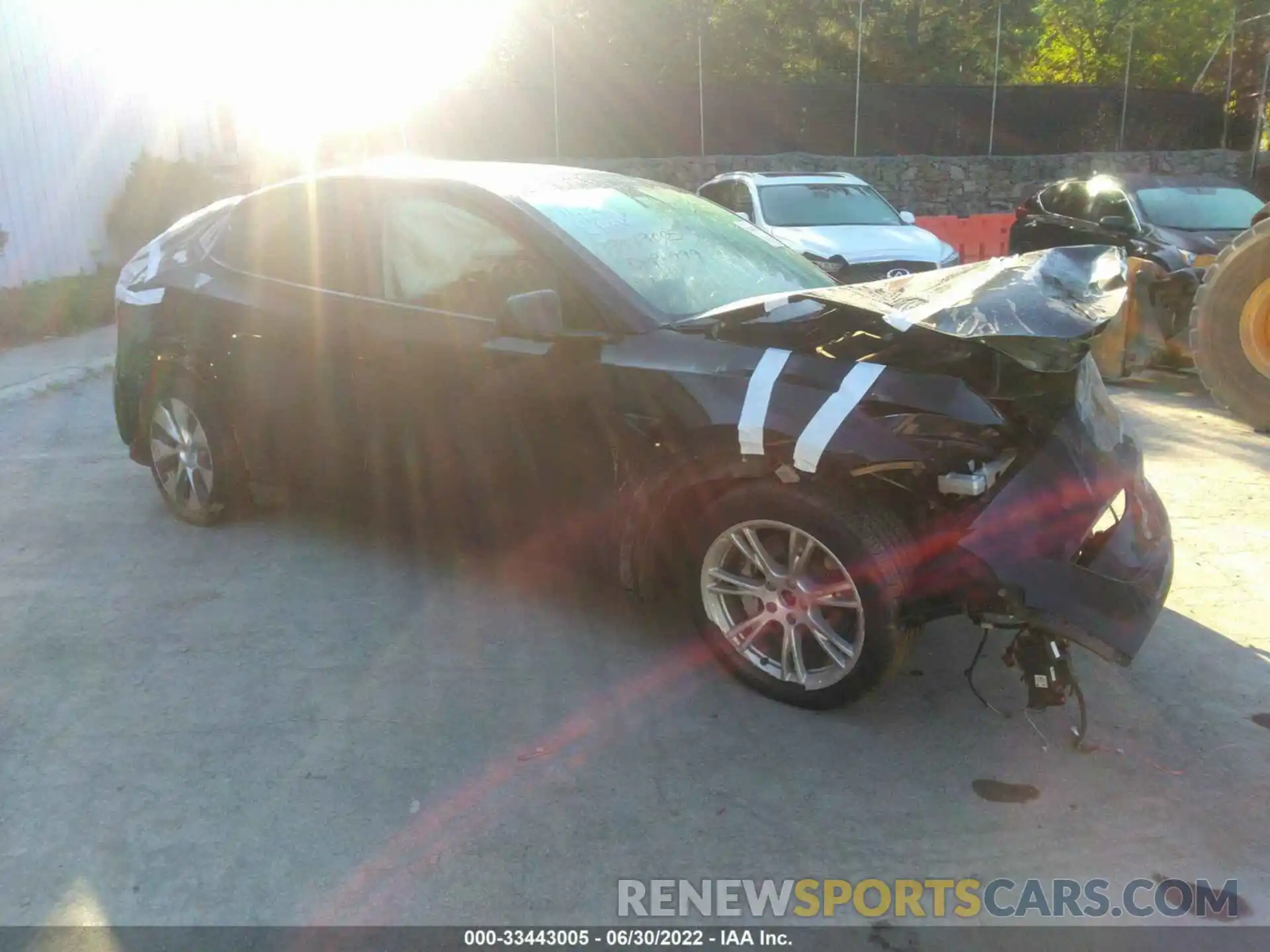 1 Photograph of a damaged car 5YJYGDEE7MF208636 TESLA MODEL Y 2021