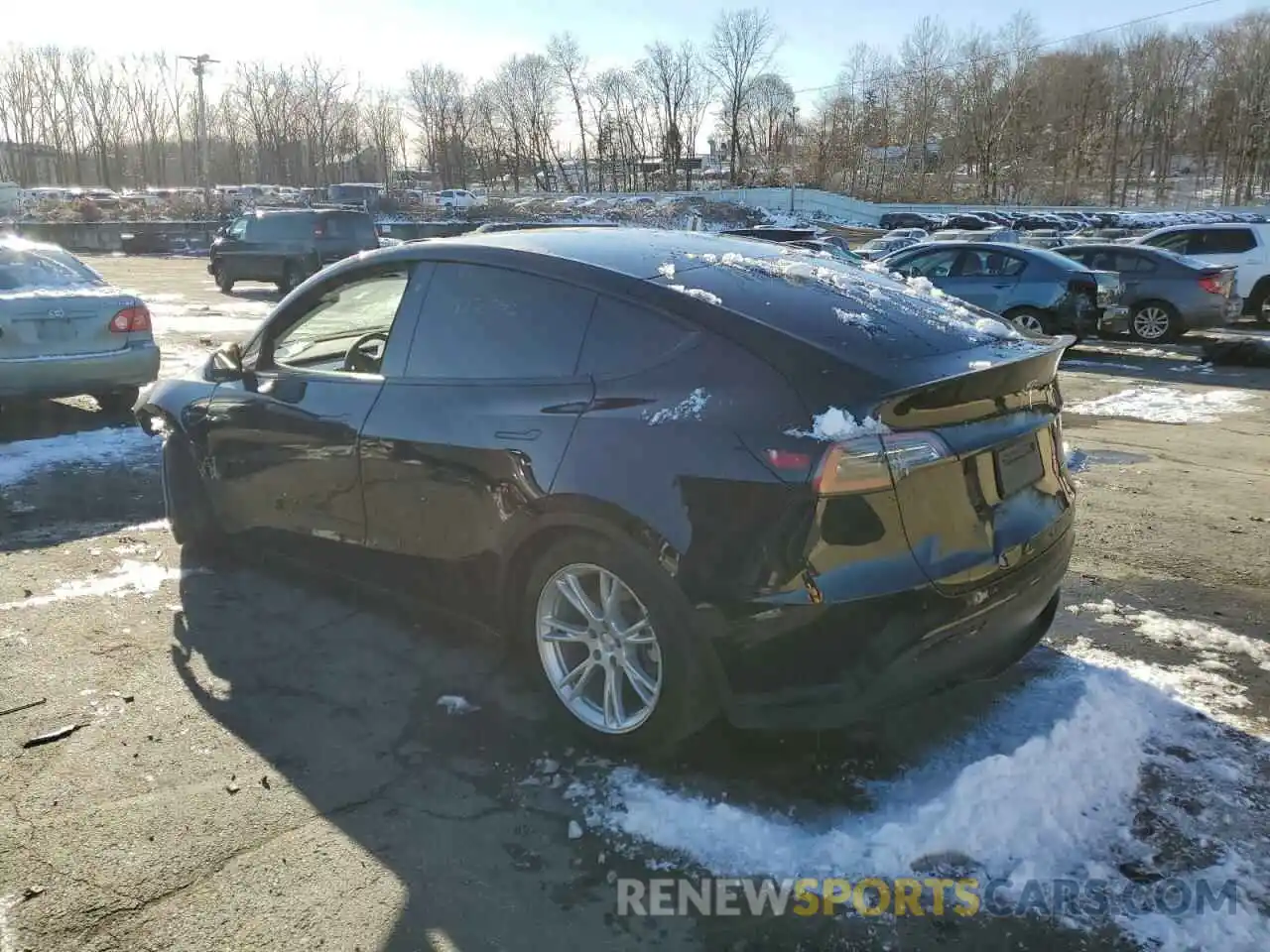 2 Photograph of a damaged car 5YJYGDEE7MF245248 TESLA MODEL Y 2021