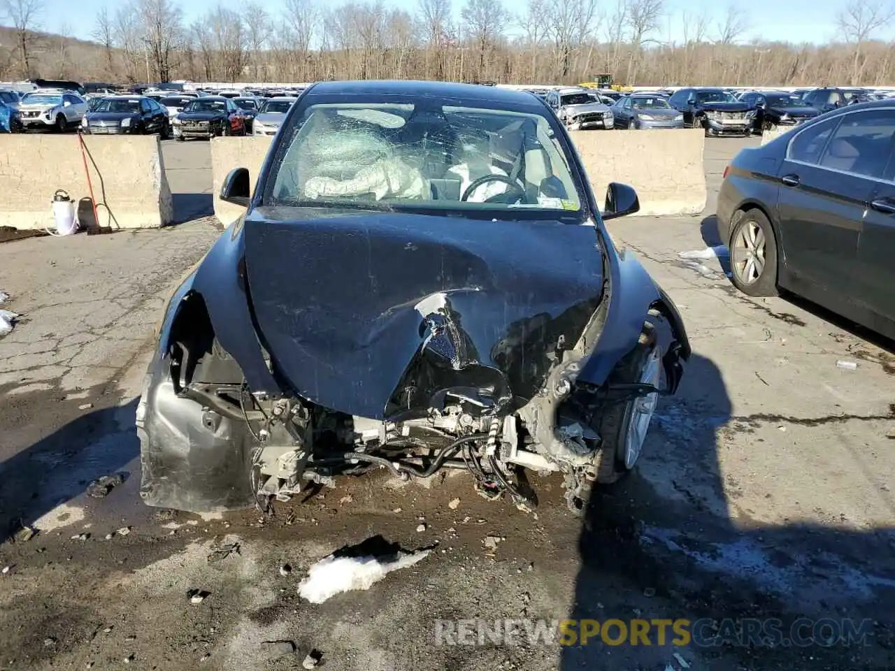 5 Photograph of a damaged car 5YJYGDEE7MF245248 TESLA MODEL Y 2021