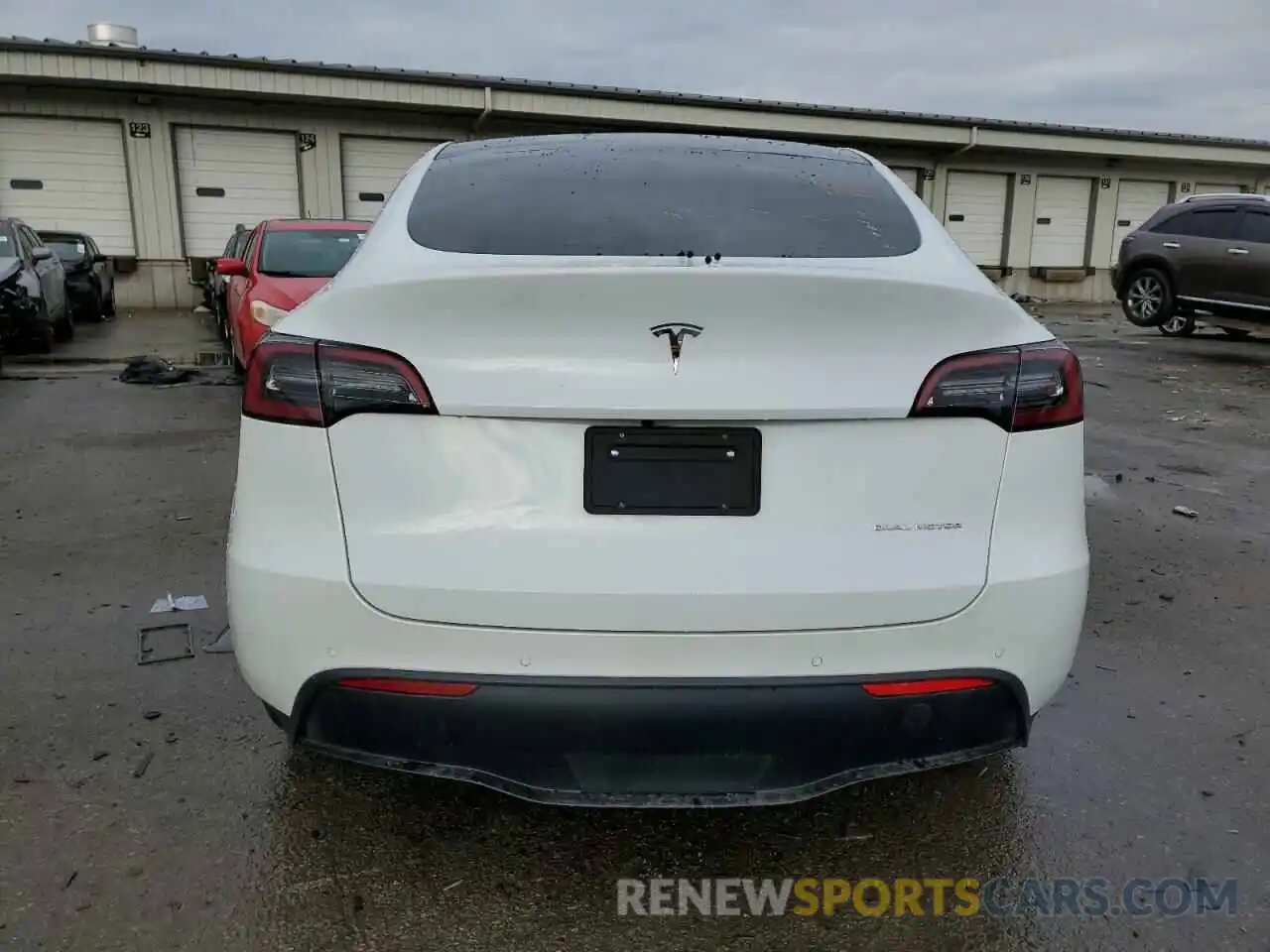 6 Photograph of a damaged car 5YJYGDEE7MF255259 TESLA MODEL Y 2021