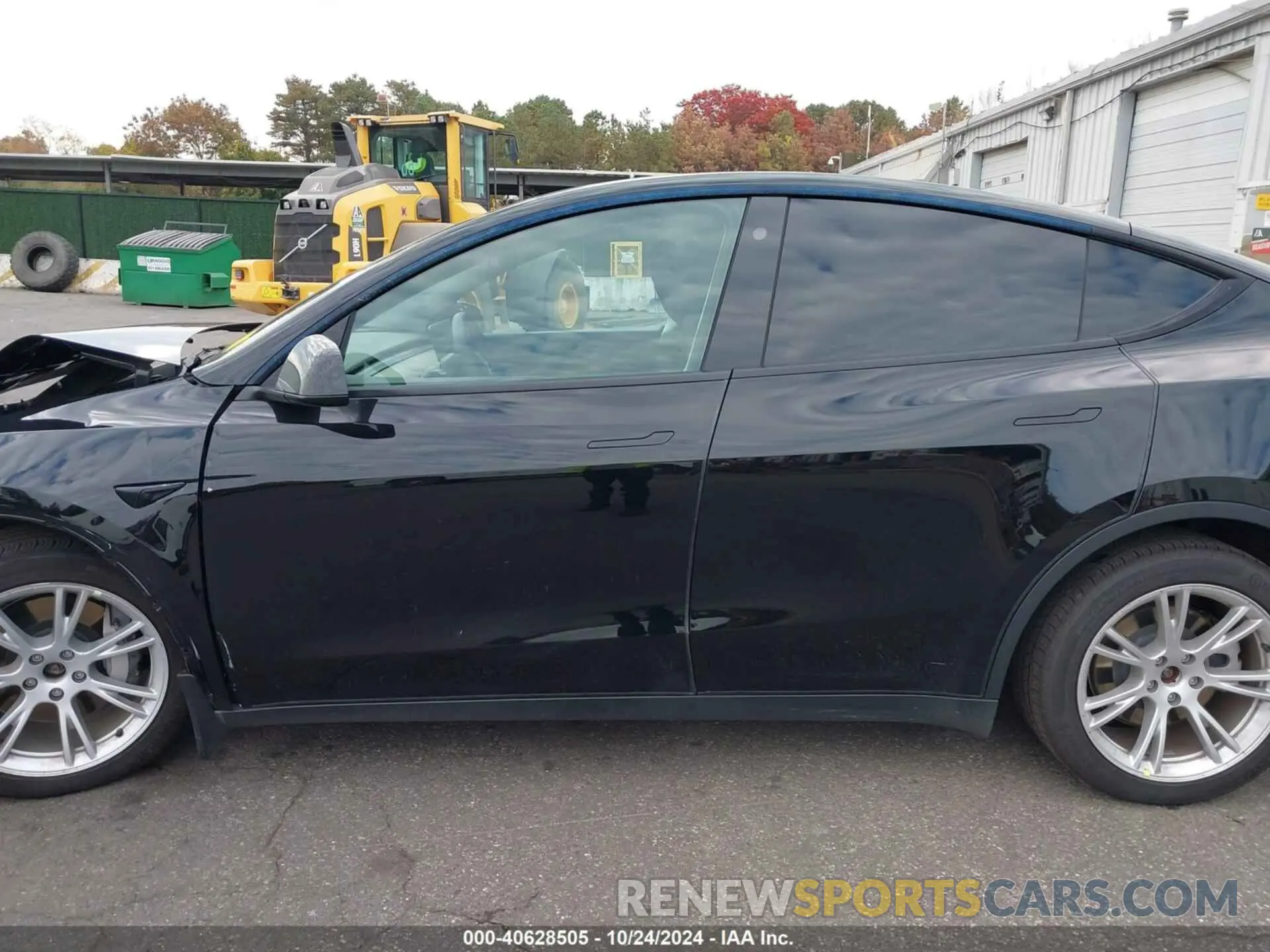 14 Photograph of a damaged car 5YJYGDEE7MF259179 TESLA MODEL Y 2021