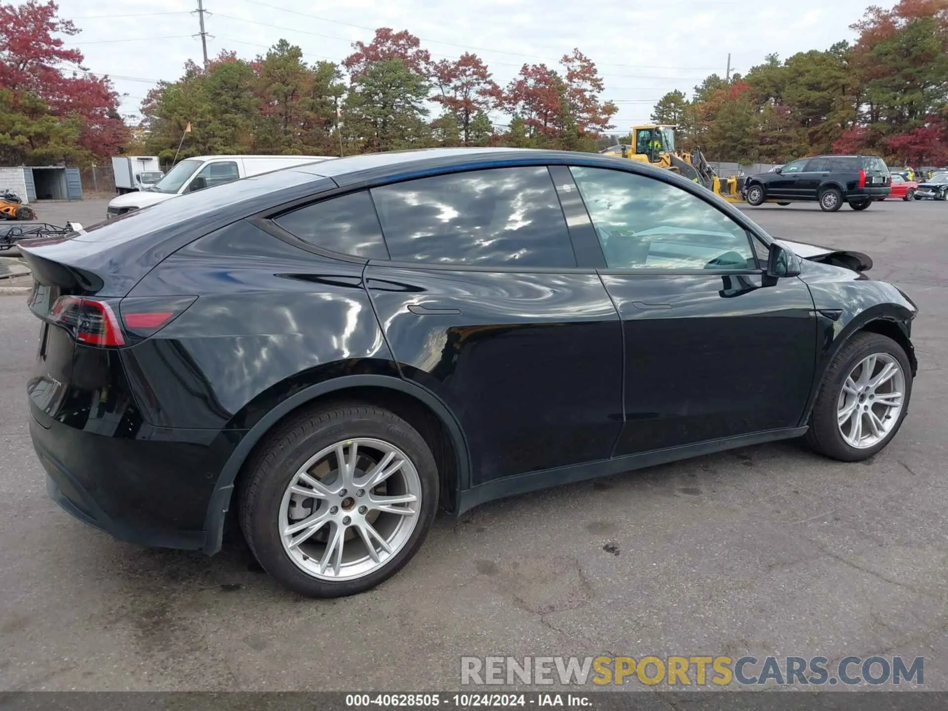 4 Photograph of a damaged car 5YJYGDEE7MF259179 TESLA MODEL Y 2021