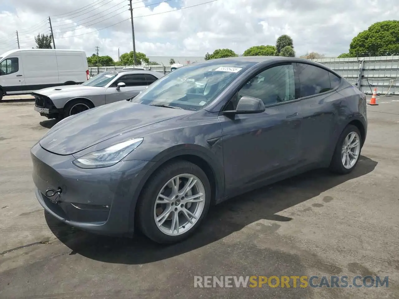 1 Photograph of a damaged car 5YJYGDEE7MF262177 TESLA MODEL Y 2021