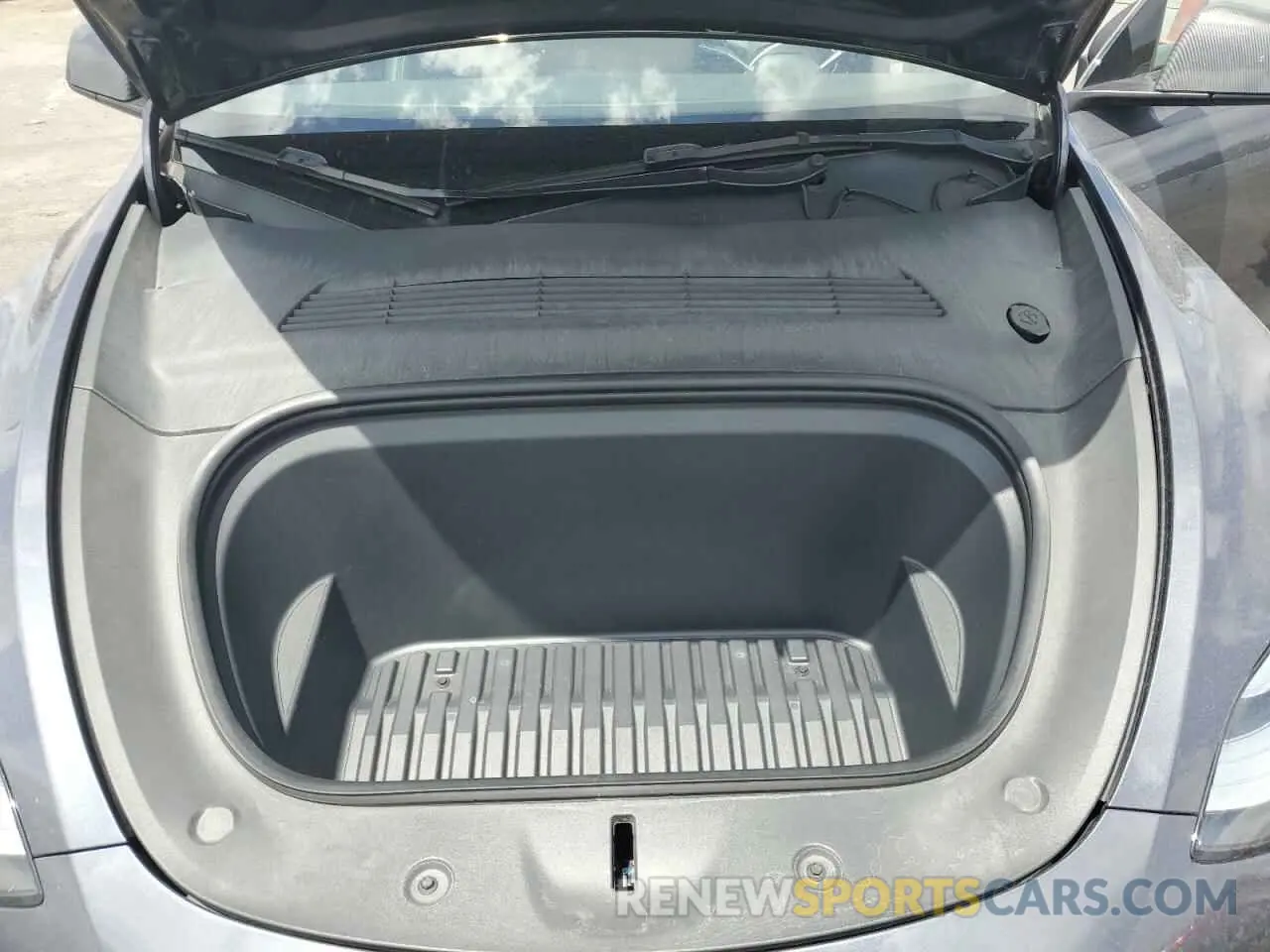 11 Photograph of a damaged car 5YJYGDEE7MF262177 TESLA MODEL Y 2021