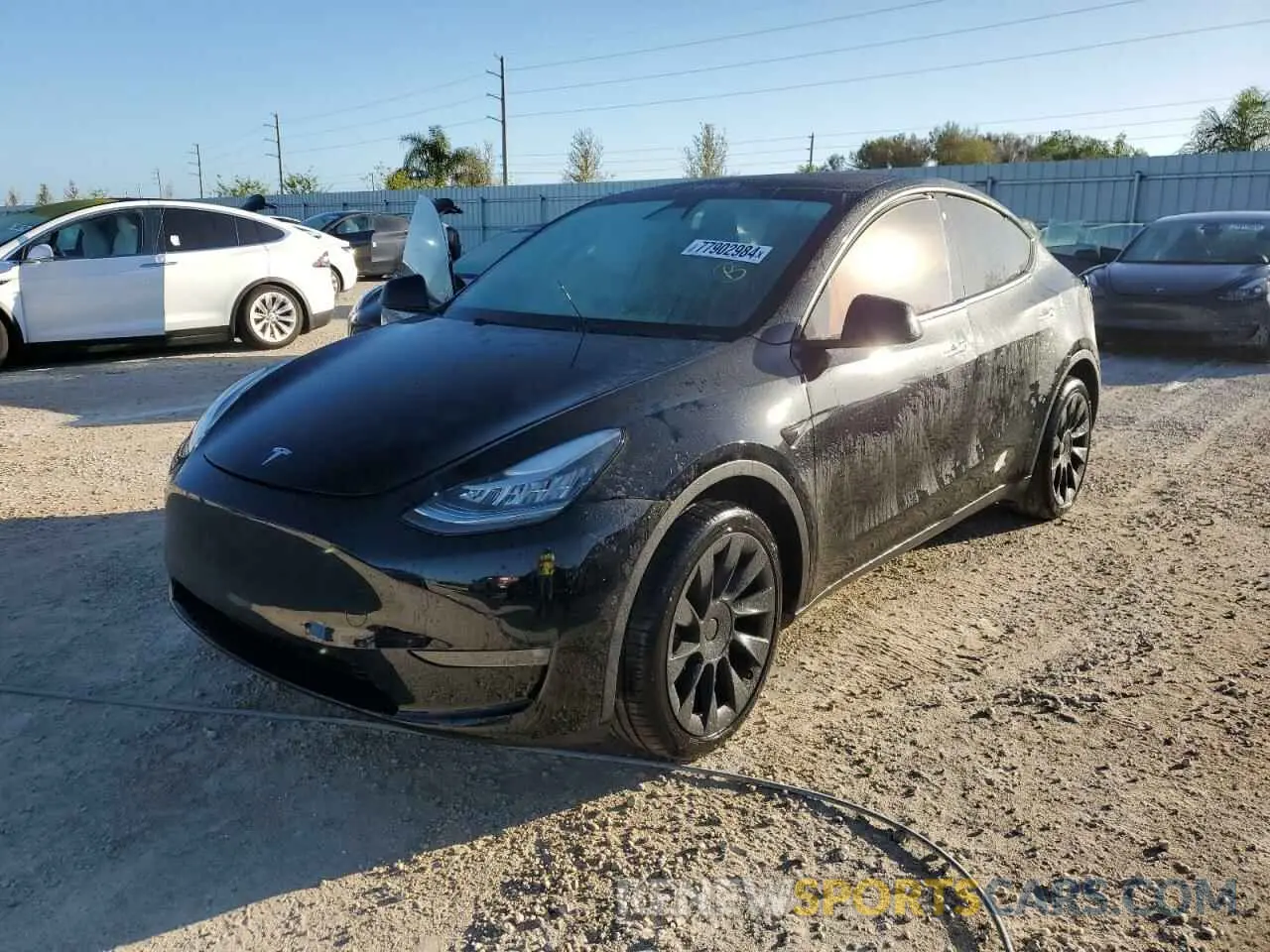 1 Photograph of a damaged car 5YJYGDEE7MF264849 TESLA MODEL Y 2021