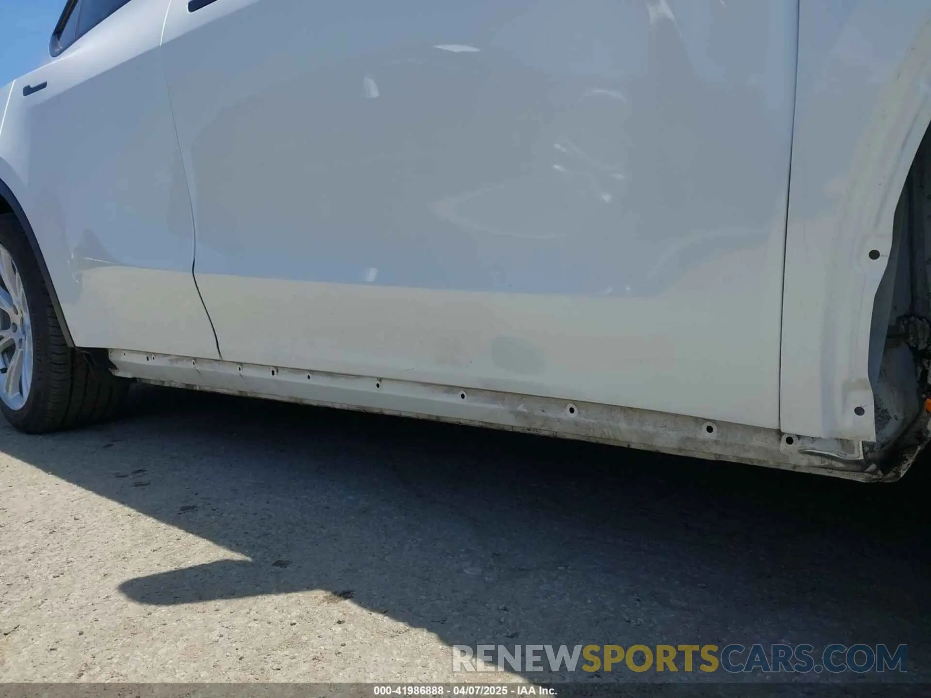 20 Photograph of a damaged car 5YJYGDEE7MF279223 TESLA MODEL Y 2021