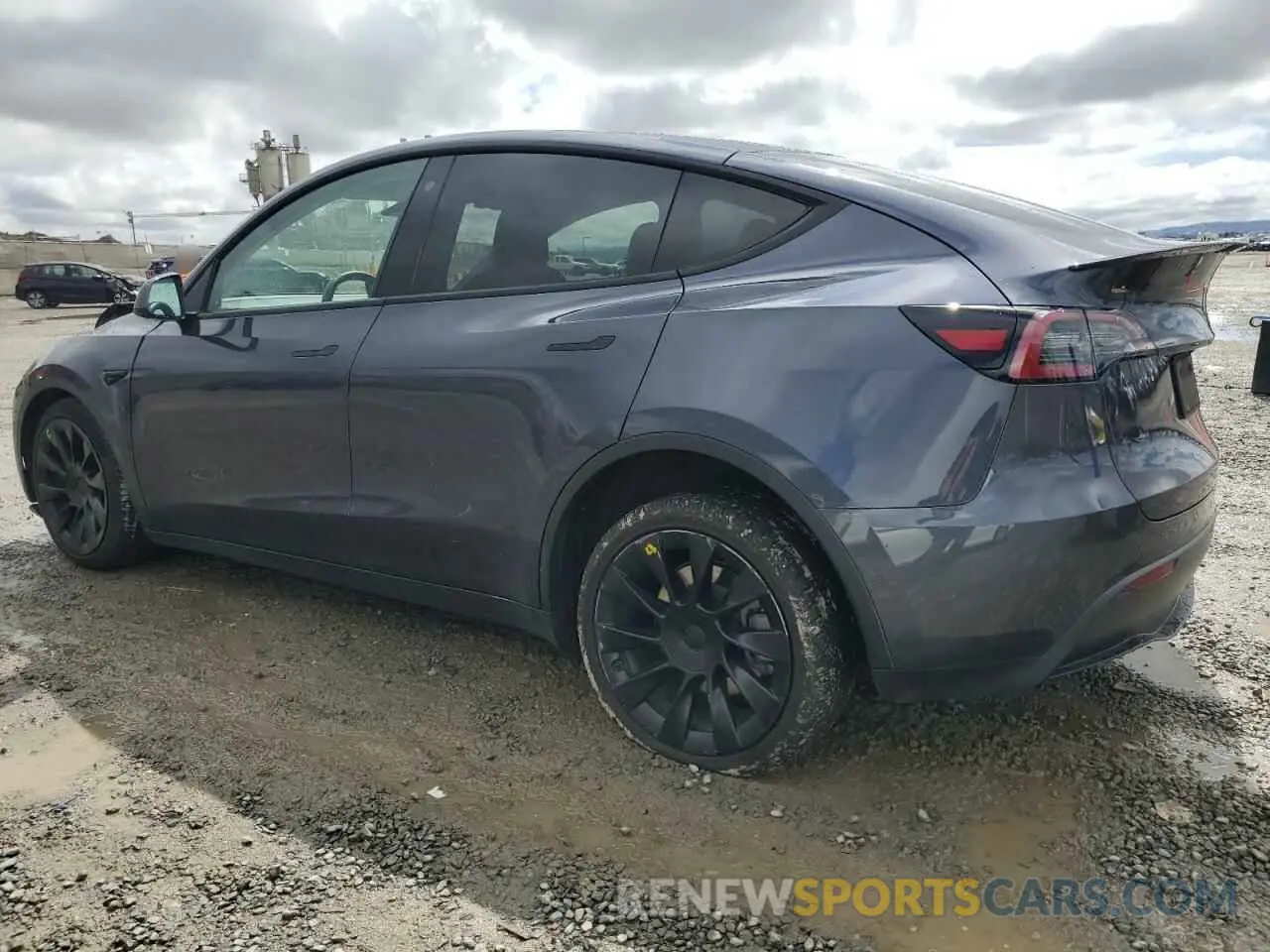 2 Photograph of a damaged car 5YJYGDEE7MF283966 TESLA MODEL Y 2021