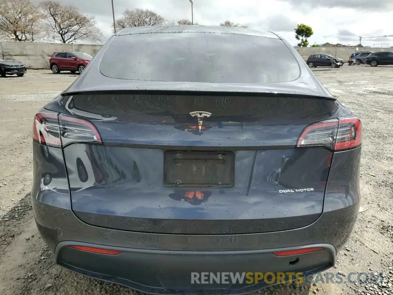 6 Photograph of a damaged car 5YJYGDEE7MF283966 TESLA MODEL Y 2021