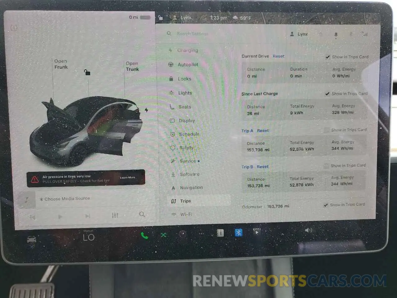 9 Photograph of a damaged car 5YJYGDEE7MF283966 TESLA MODEL Y 2021