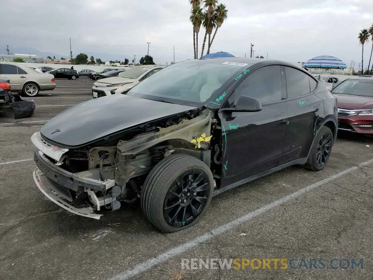 1 Photograph of a damaged car 5YJYGDEE7MF284860 TESLA MODEL Y 2021