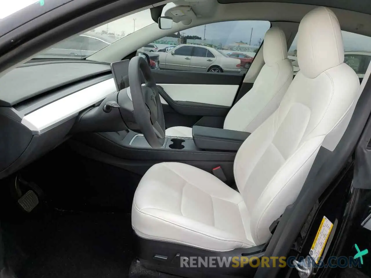 7 Photograph of a damaged car 5YJYGDEE7MF284860 TESLA MODEL Y 2021