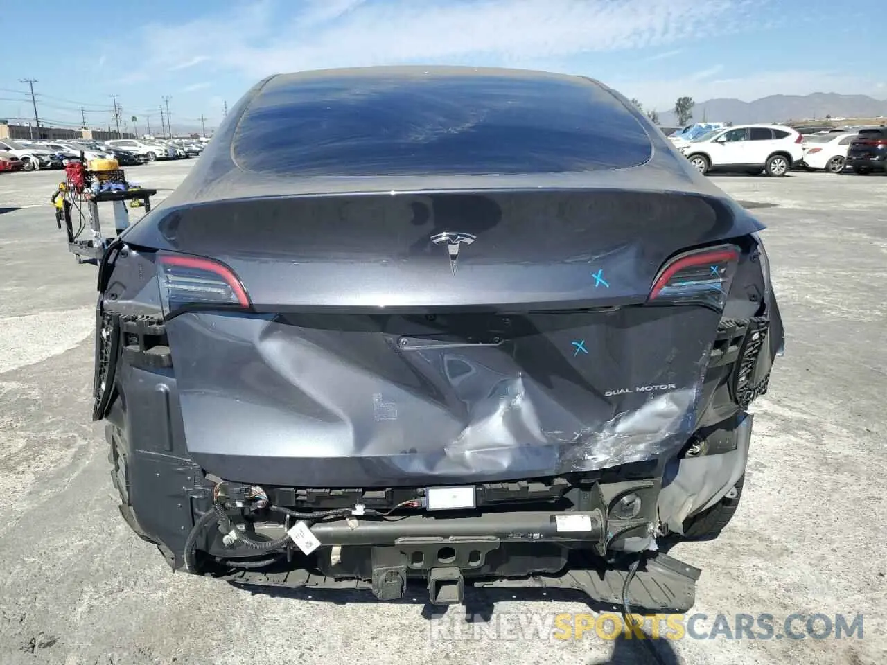 6 Photograph of a damaged car 5YJYGDEE7MF299620 TESLA MODEL Y 2021