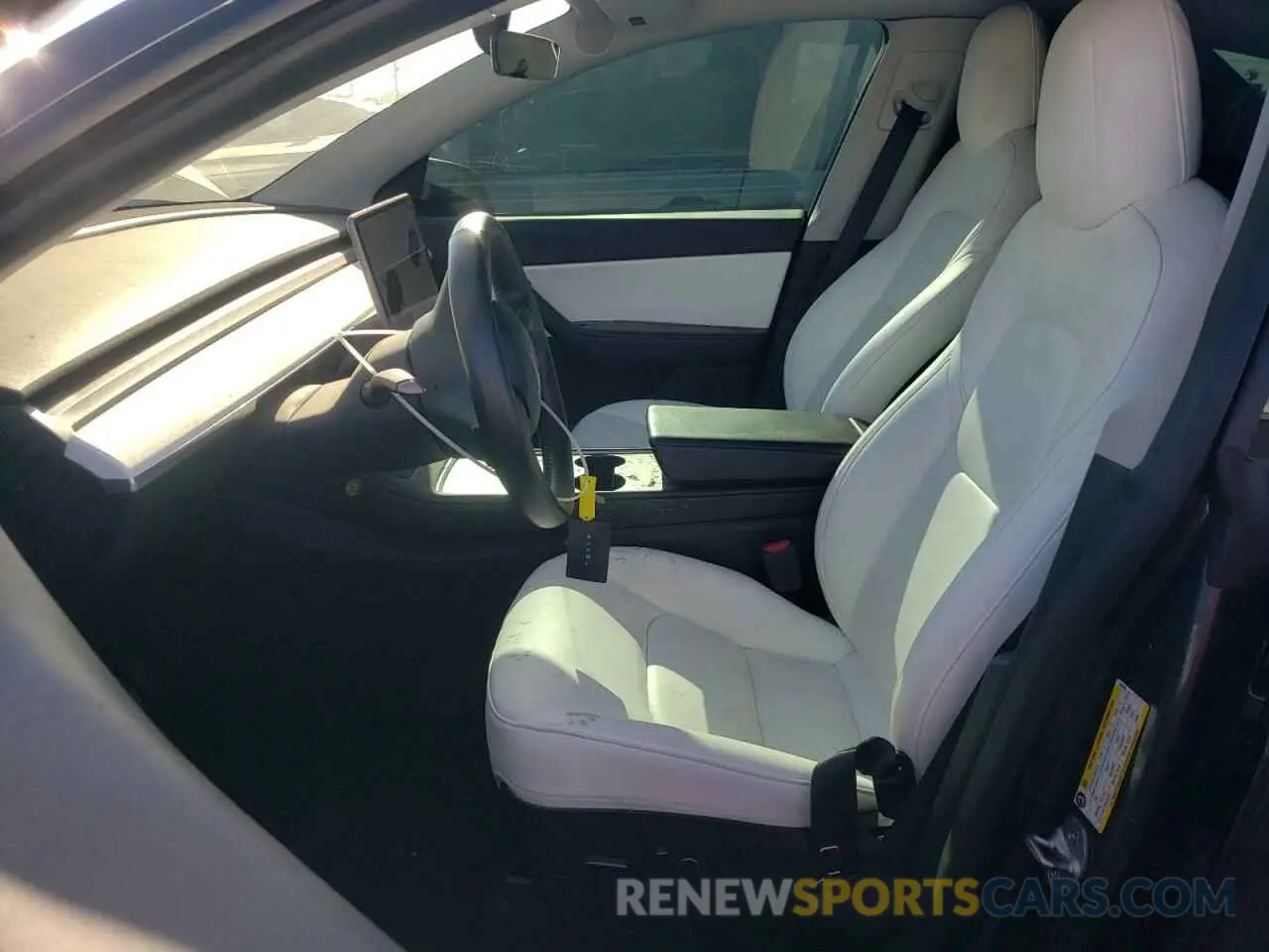 7 Photograph of a damaged car 5YJYGDEE7MF299620 TESLA MODEL Y 2021