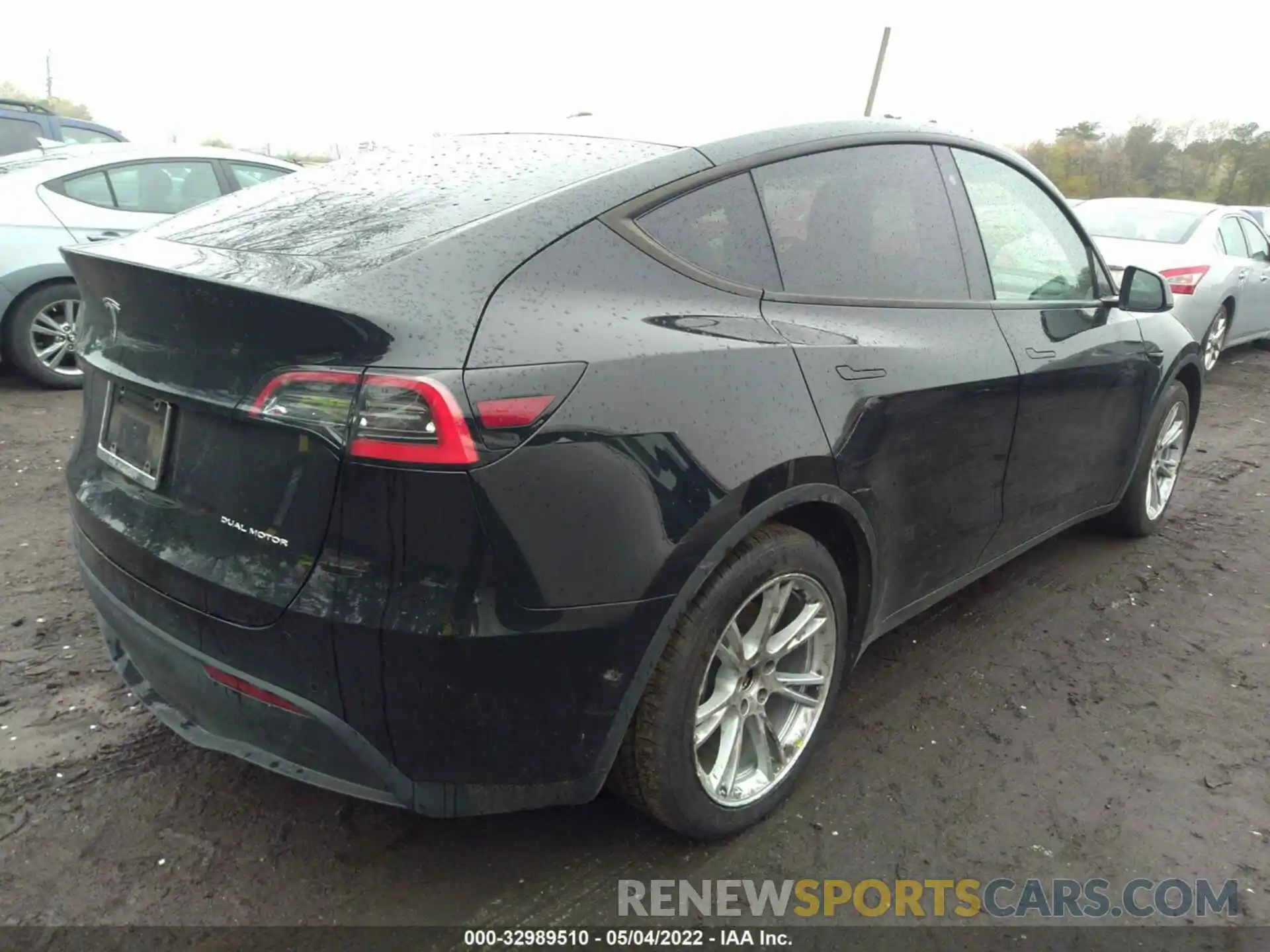 6 Photograph of a damaged car 5YJYGDEE8MF060237 TESLA MODEL Y 2021