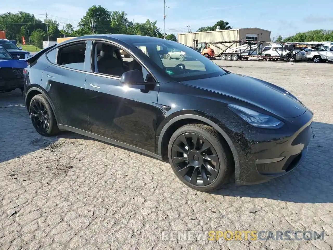 4 Photograph of a damaged car 5YJYGDEE8MF067799 TESLA MODEL Y 2021