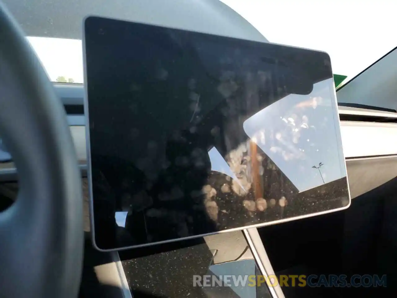 9 Photograph of a damaged car 5YJYGDEE8MF067799 TESLA MODEL Y 2021