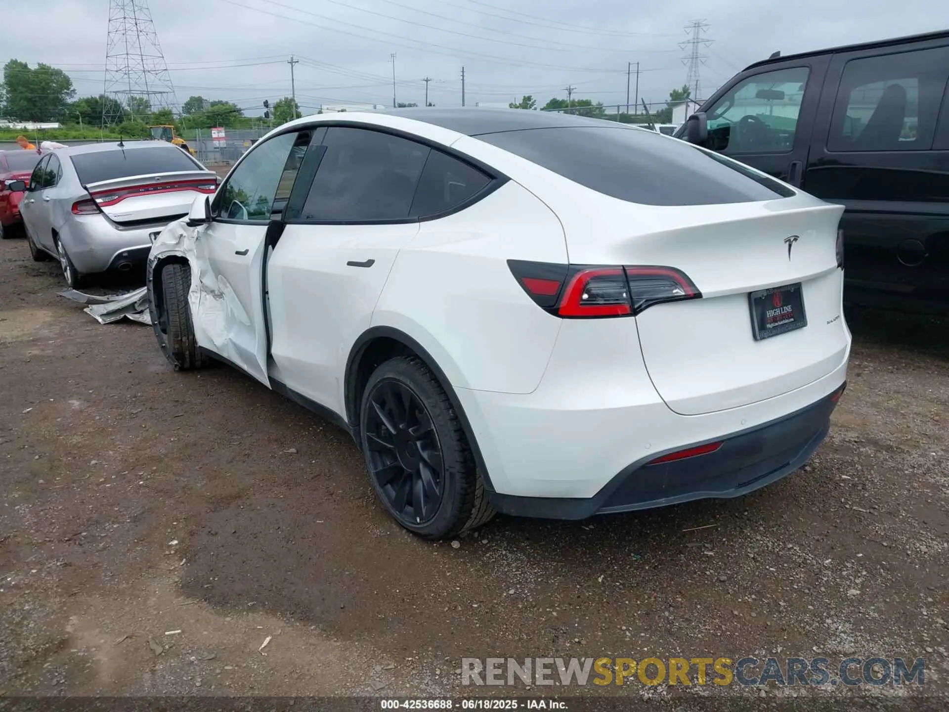 3 Photograph of a damaged car 5YJYGDEE8MF068886 TESLA MODEL Y 2021