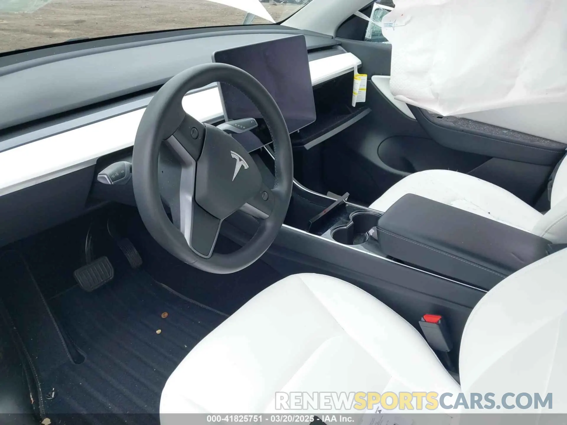 5 Photograph of a damaged car 5YJYGDEE8MF069391 TESLA MODEL Y 2021