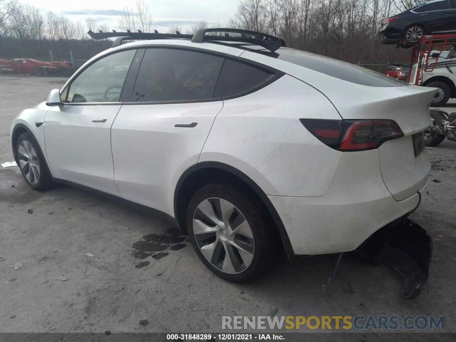 3 Photograph of a damaged car 5YJYGDEE8MF069861 TESLA MODEL Y 2021