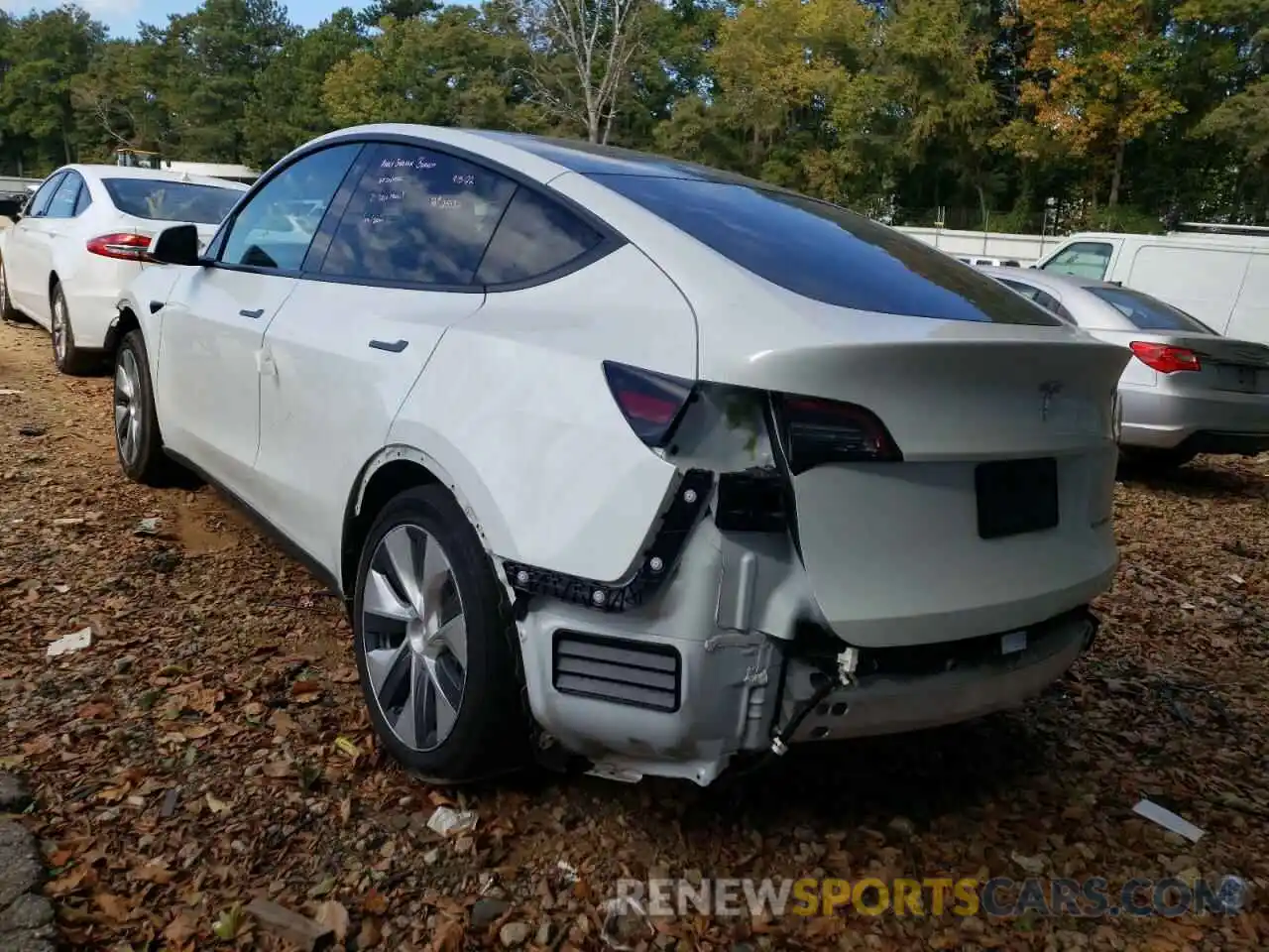 3 Photograph of a damaged car 5YJYGDEE8MF075207 TESLA MODEL Y 2021