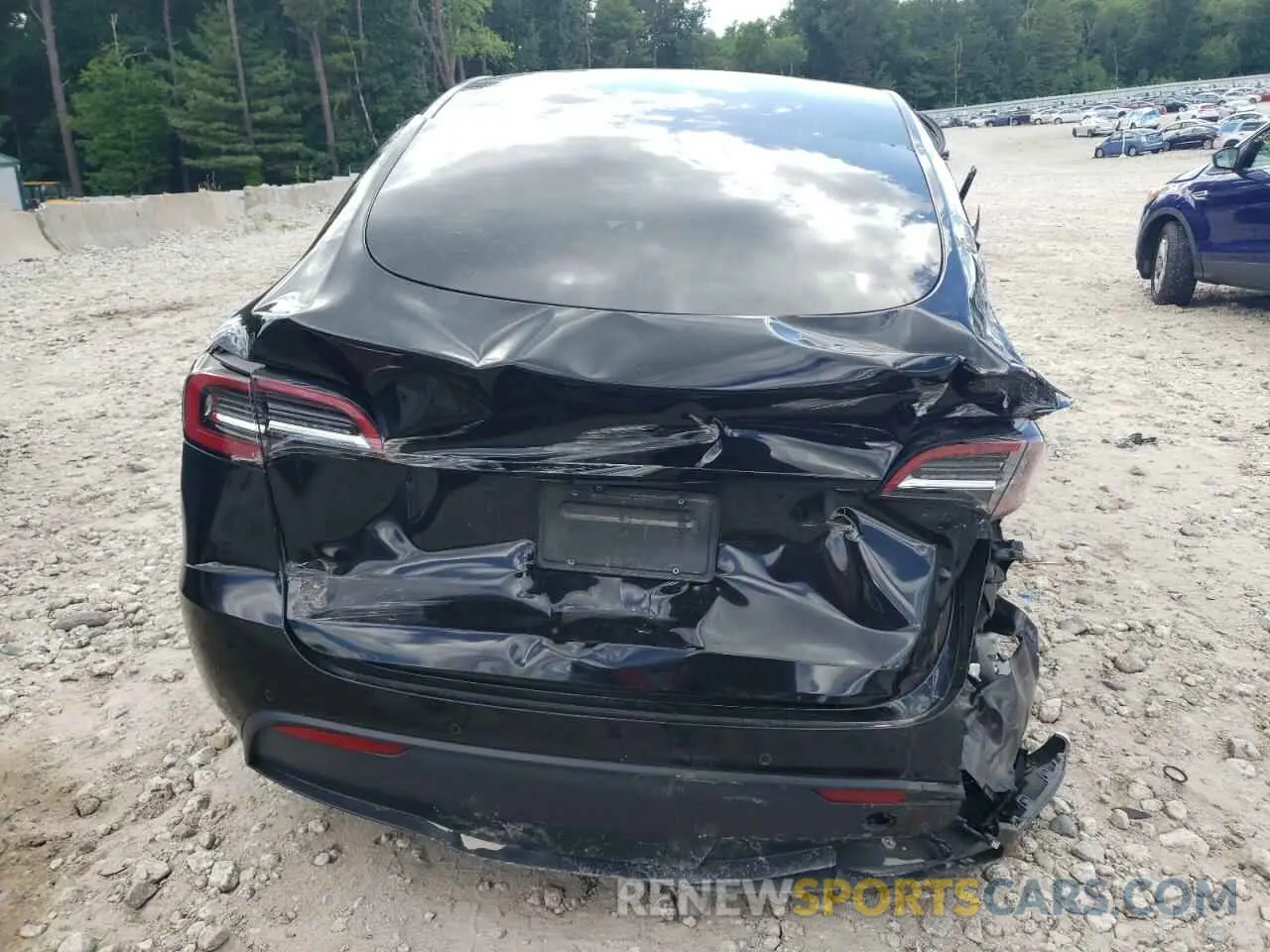 6 Photograph of a damaged car 5YJYGDEE8MF081122 TESLA MODEL Y 2021