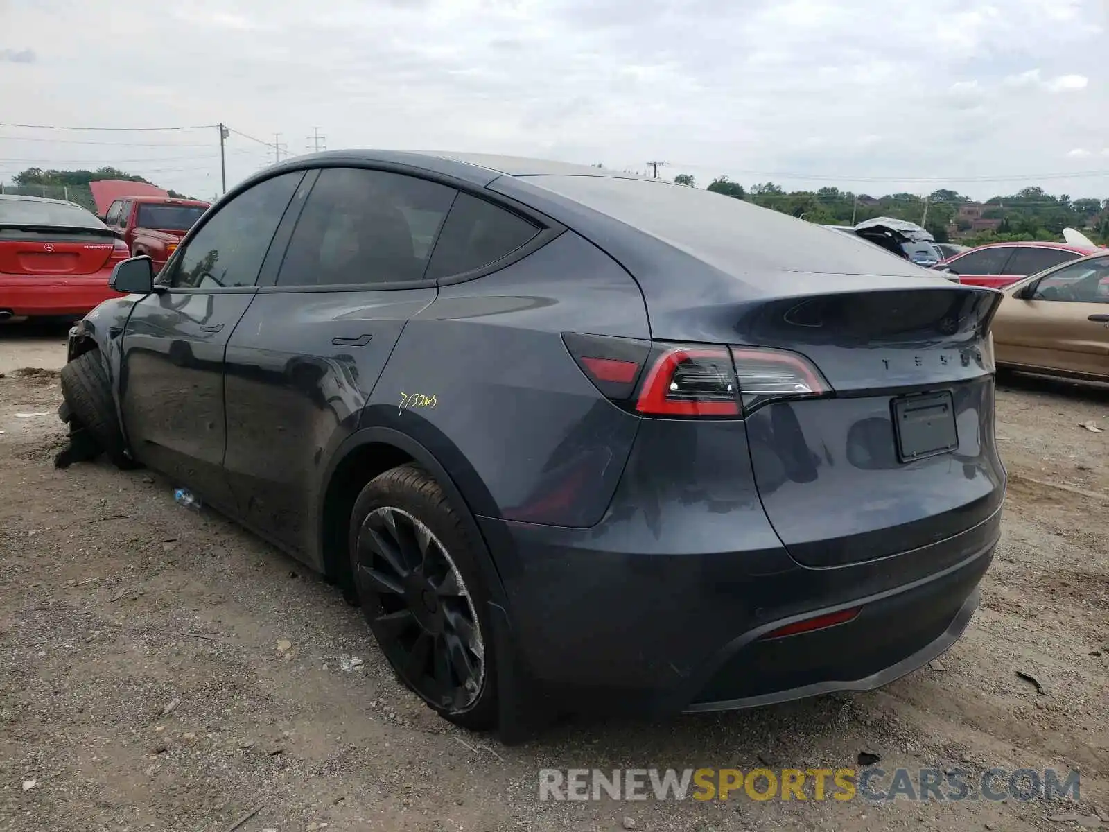 3 Photograph of a damaged car 5YJYGDEE8MF084327 TESLA MODEL Y 2021