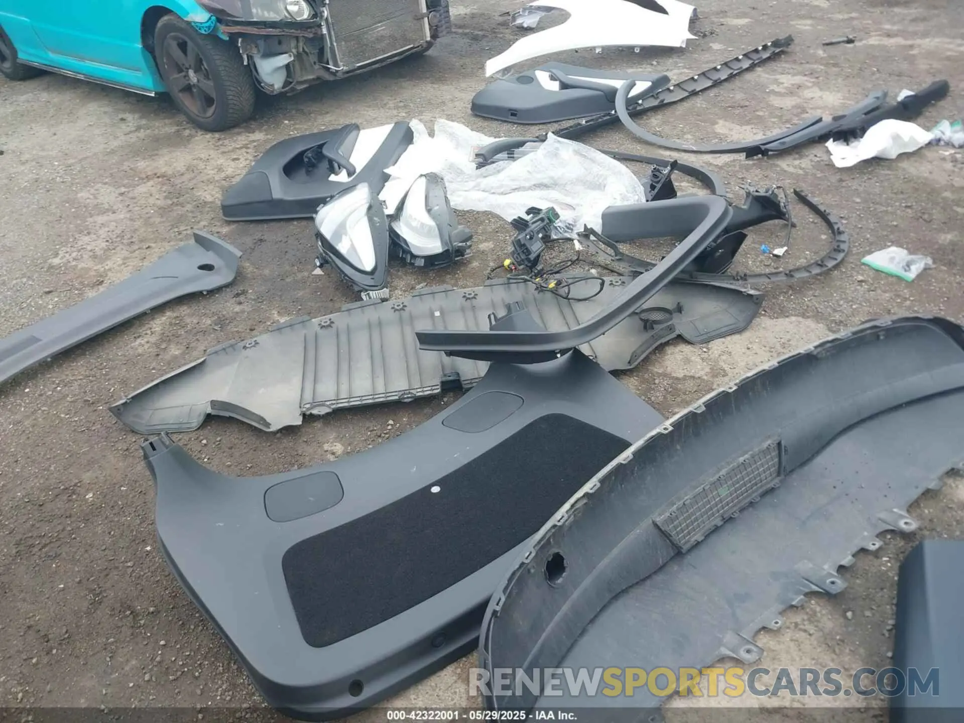 20 Photograph of a damaged car 5YJYGDEE8MF085574 TESLA MODEL Y 2021
