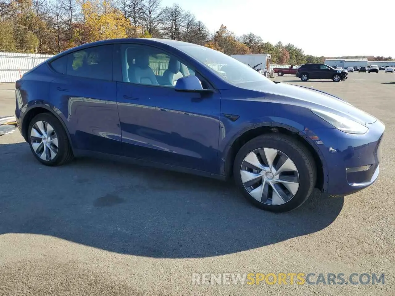 4 Photograph of a damaged car 5YJYGDEE8MF086739 TESLA MODEL Y 2021