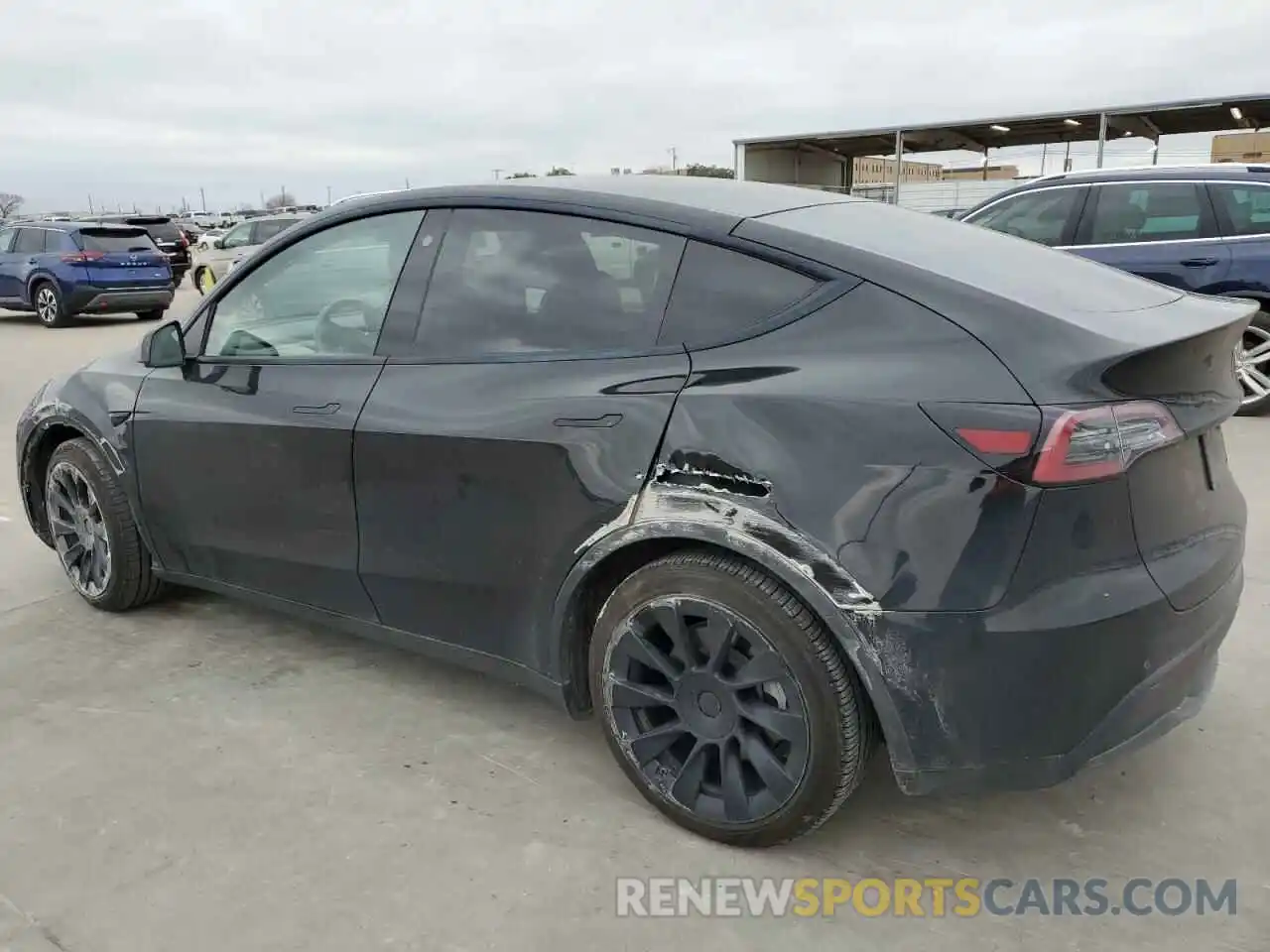 2 Photograph of a damaged car 5YJYGDEE8MF091925 TESLA MODEL Y 2021