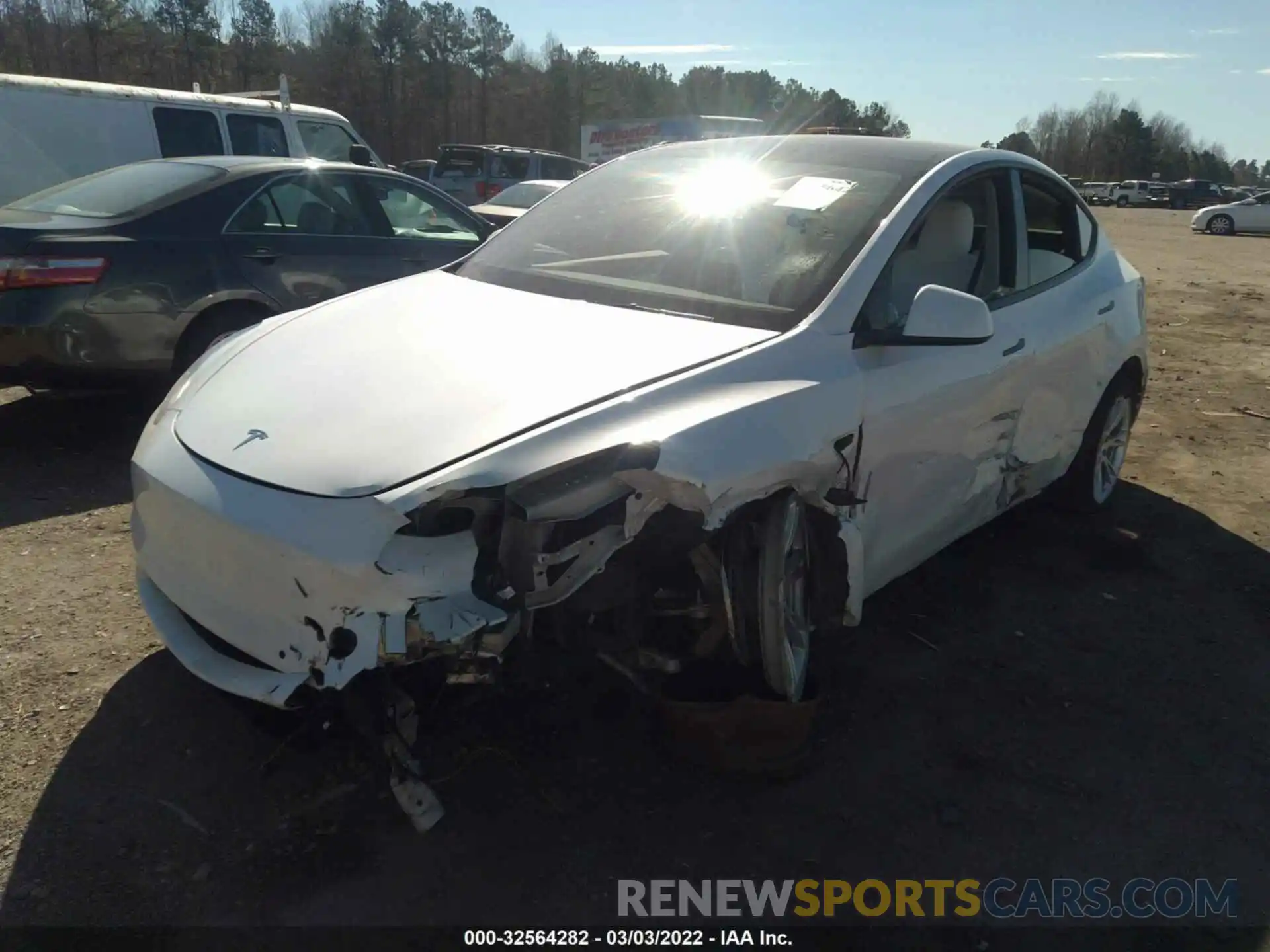 2 Photograph of a damaged car 5YJYGDEE8MF108643 TESLA MODEL Y 2021